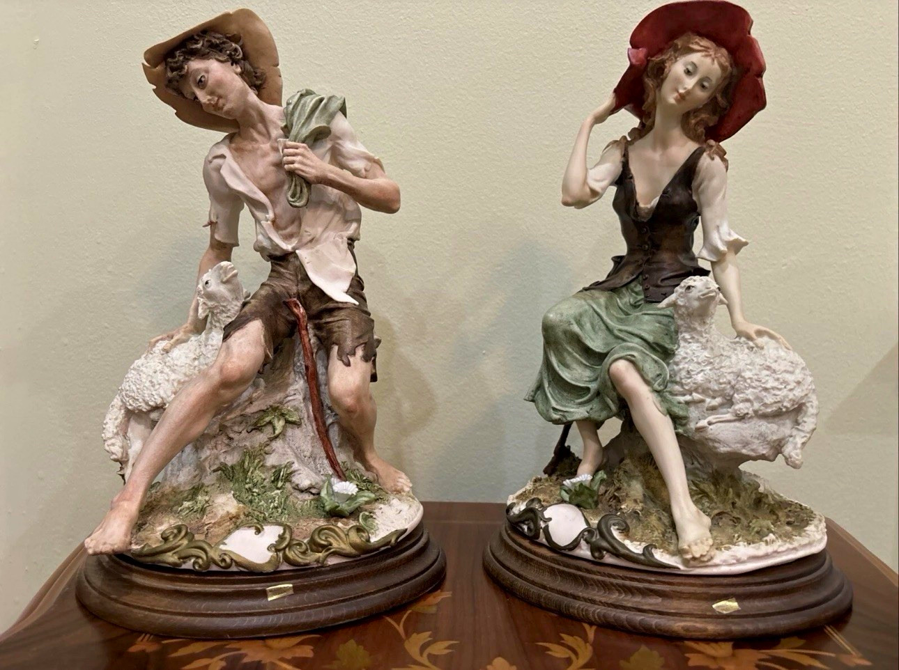 Giuseppe Armani Capodimonte Set of 2