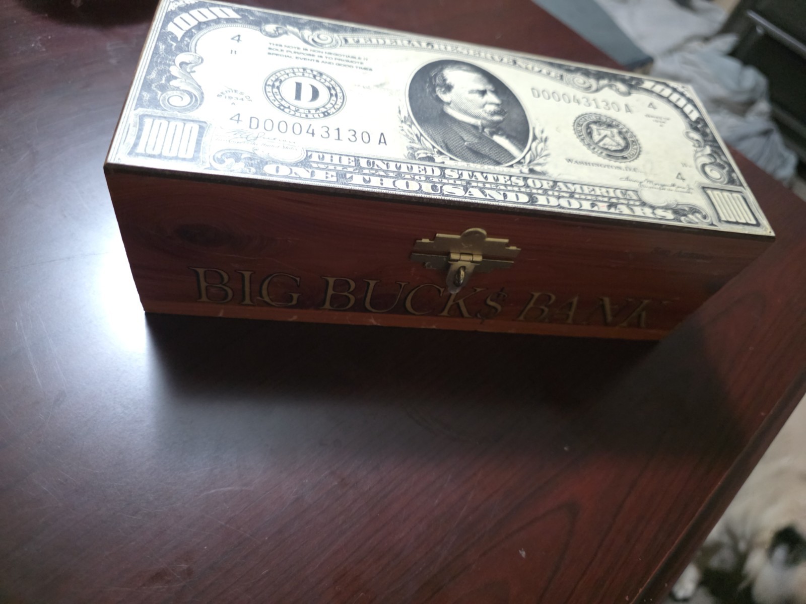 Wooden Lock Box Money Big Bucks Bank 1000 Dollar Bill California Redwoods Cash