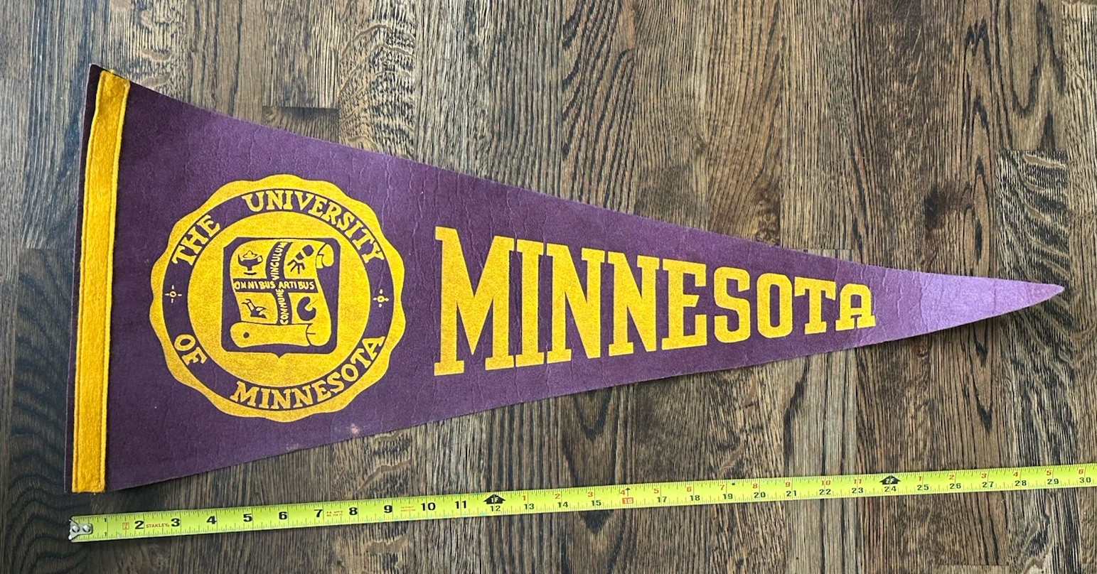 UNIVERSITY OF MINNESOTA Pennant The Golden Gophers of Minneapolis VINTAGE Sports