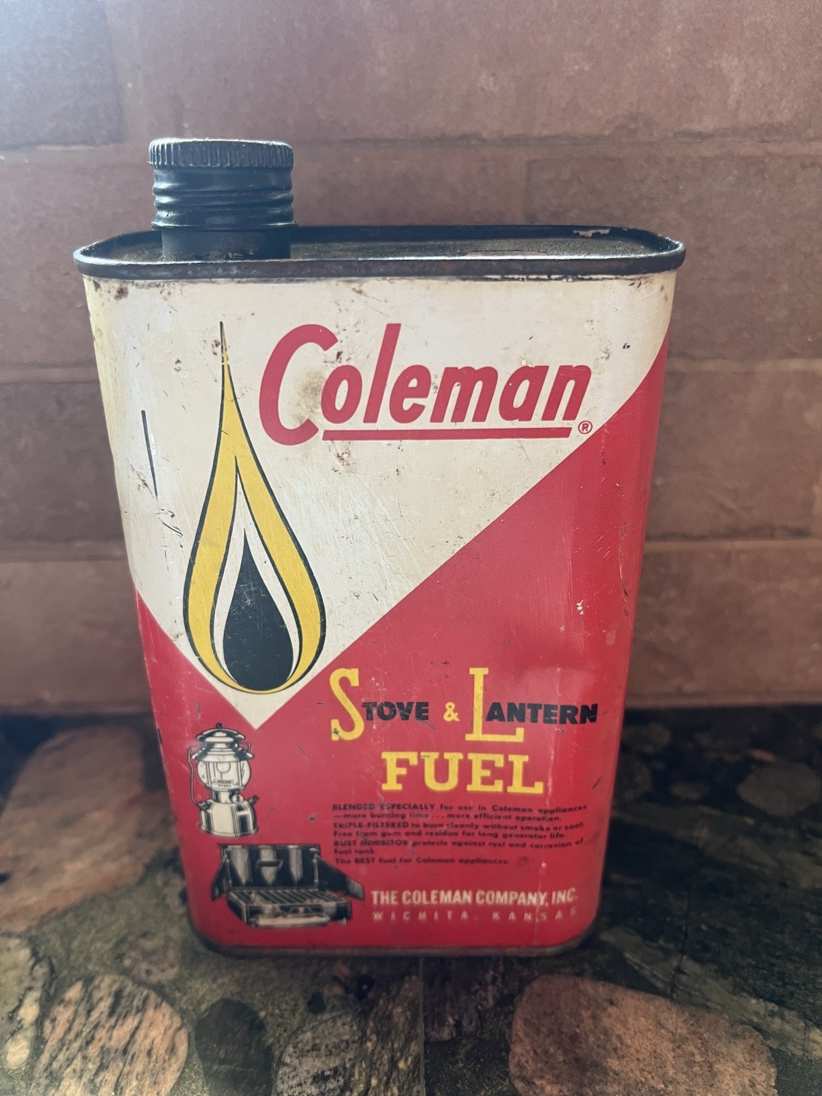 Vintage 1 qt.  Coleman stove lantern fuel metal can 1959-62  dent  paint fading
