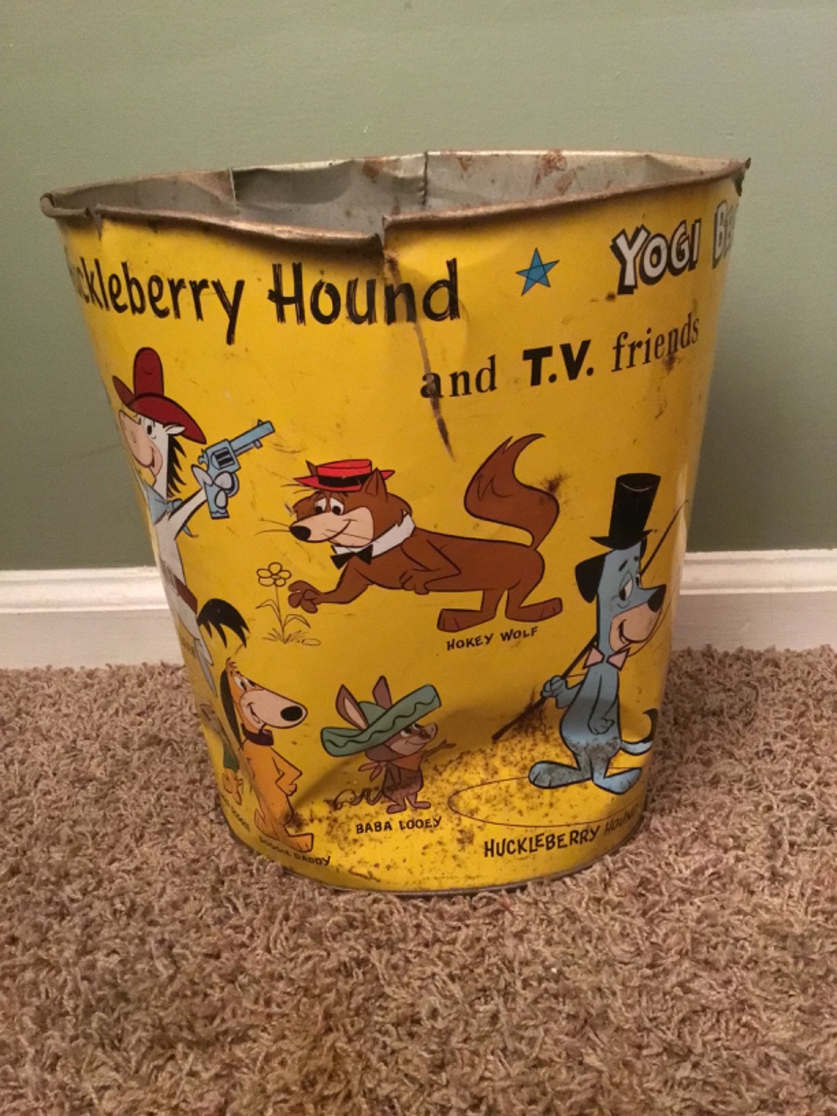 Vintage Hanna-Barbera Metal Trash Can Huckleberry Hound Yogi Boo Boo Bear