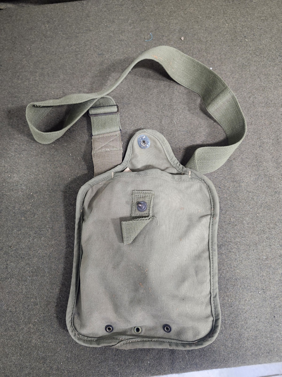 US WWII EXPERIMENTAL LATEX CANTEEN