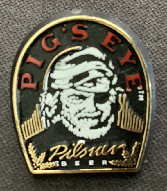 Vintage Pig\'s Eye Pilsner Beer Button Pin Craft Brewery Minnesota St. Paul