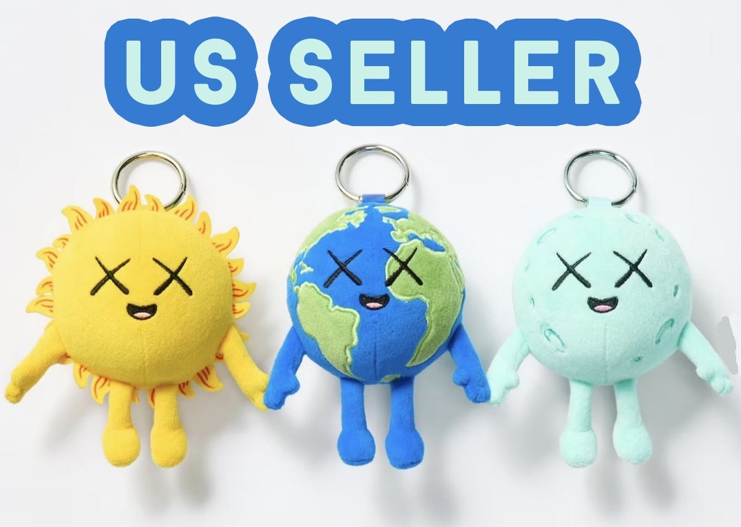 US SELLER KAWS x UNIQLO UNIVERSE PLUSH Keychain 3 Set Earth Sun Moon  Set 2026