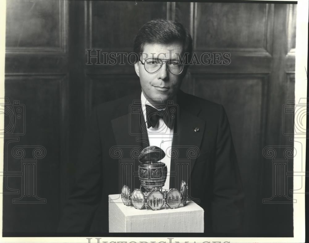 1990 Press Photo E. John Bullard, NOMA, former Delgado Museum director