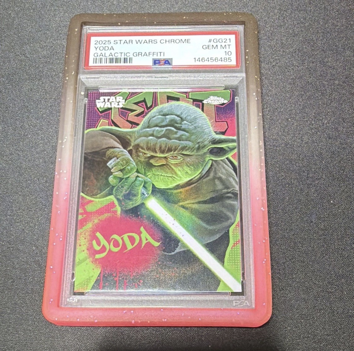 Topps 2025 Star Wars Chrome Yoda Galactic Graffiti GG21 PSA 10 CASE HIT