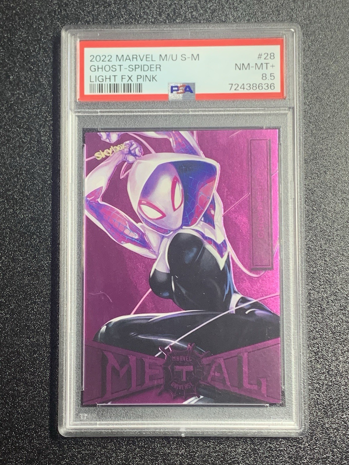 2022 Marvel Spider-Man Metal #28 🔥 Ghost-Spider Gwen Light FX Pink PSA 8.5 /75