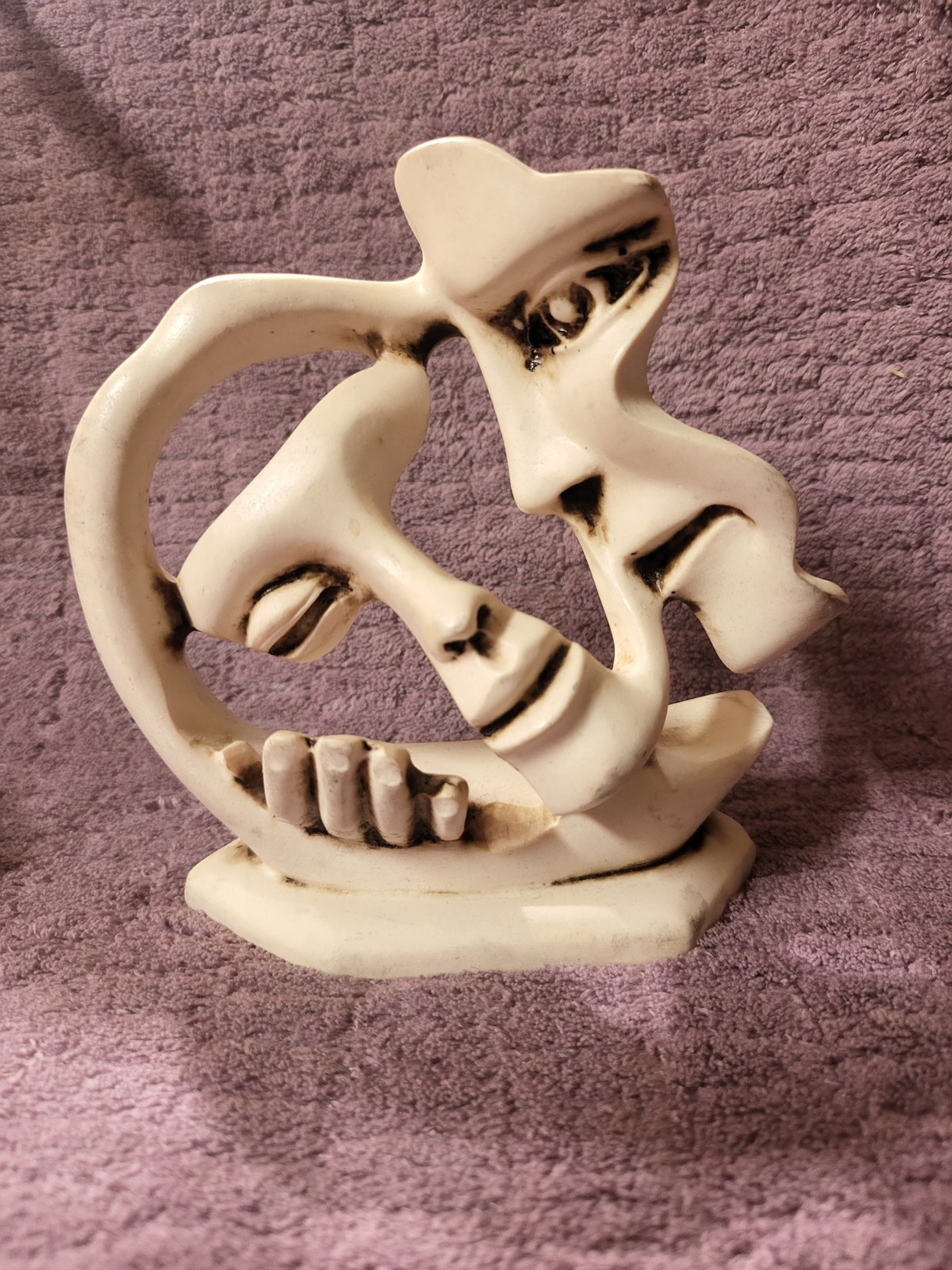 Rare Vintage Silhouette Lovers kiss Face Sculpture Modern Sculpture 