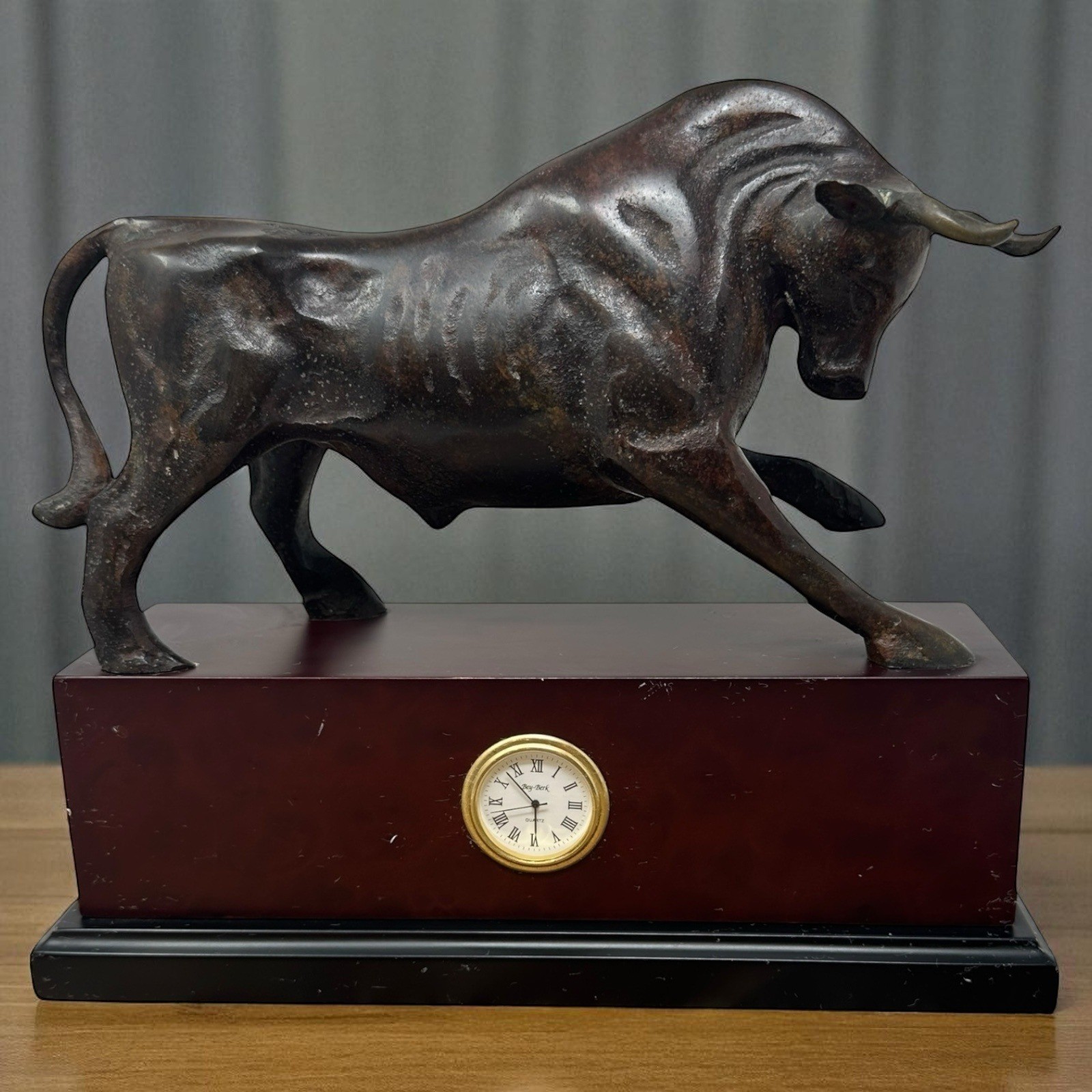 Bey-Berk Bull Bronze Electroplated Figurine Clock Desk Decor Sculpture