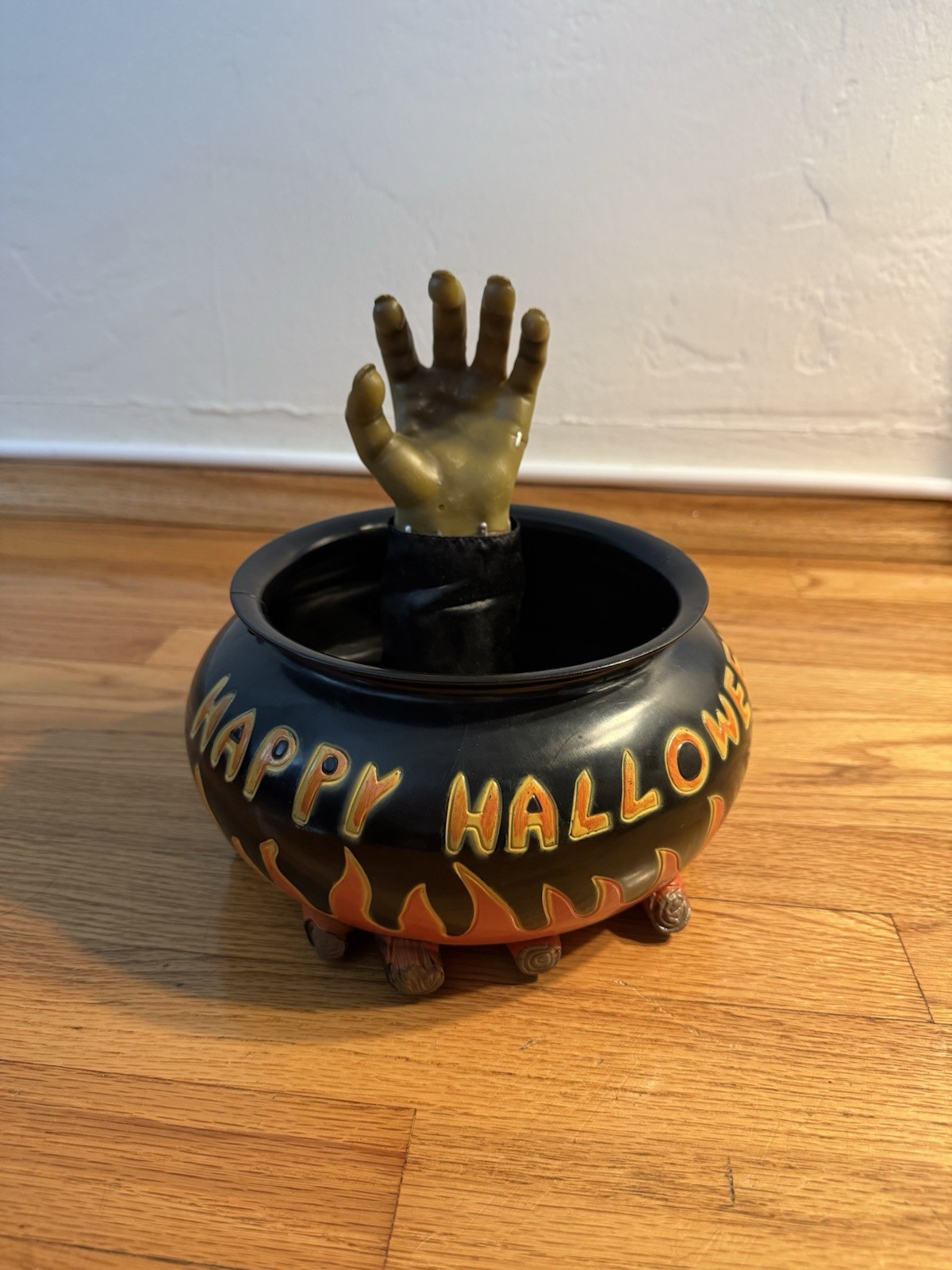 Vtg Y2k Happy Halloween Gemmy Industries Trick or Treat Monster Hand Candy Bowl 