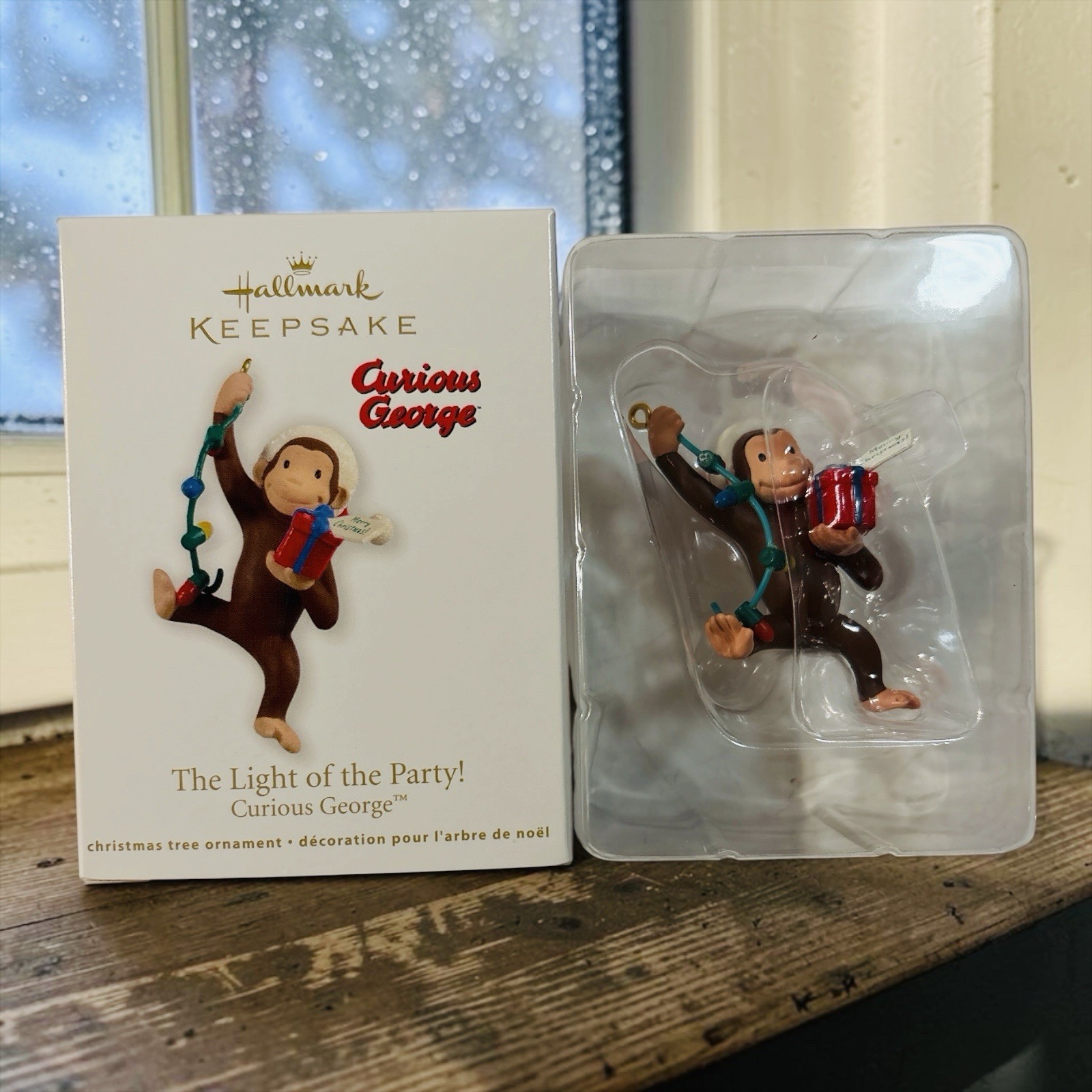 2012 Hallmark Keepsake Curious George Ornament “The Light Of The Party”