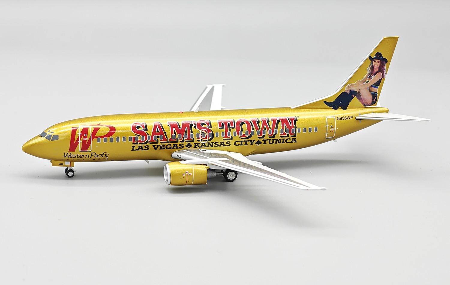 Western Pacific Airlines / Boeing 737-300 / N956WP / B-733-956 / 1:200