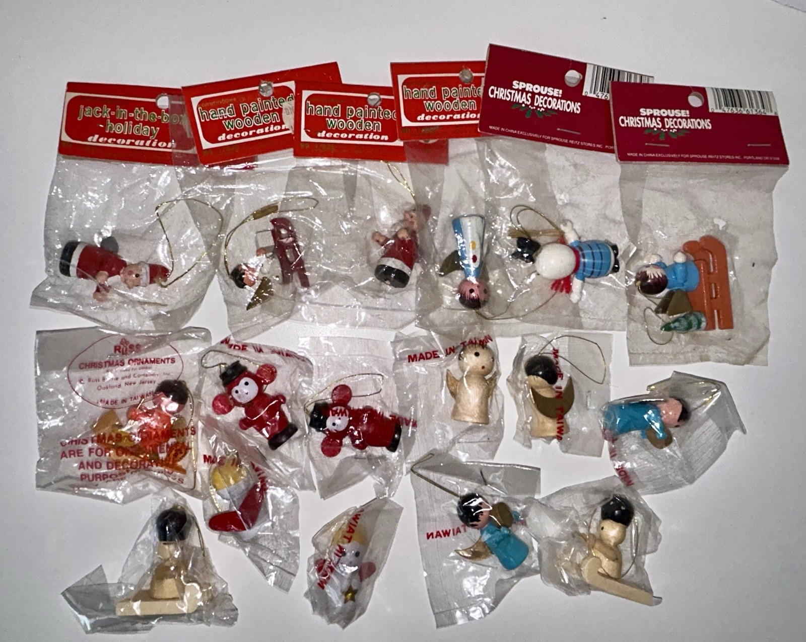 17 VTG Wooden Christmas Ornaments Taiwan Commodore Russ Sprouse NOS