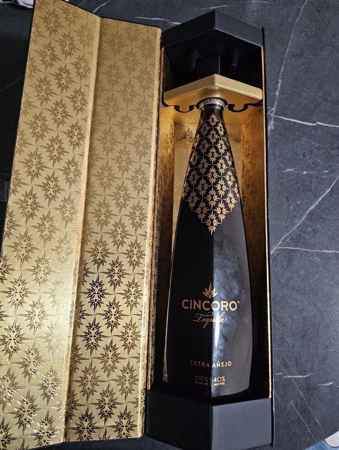 Cincoro Extra Añejo Tequila EMPTY BOTTLE, 750 ML, With BOX excelent Condition 