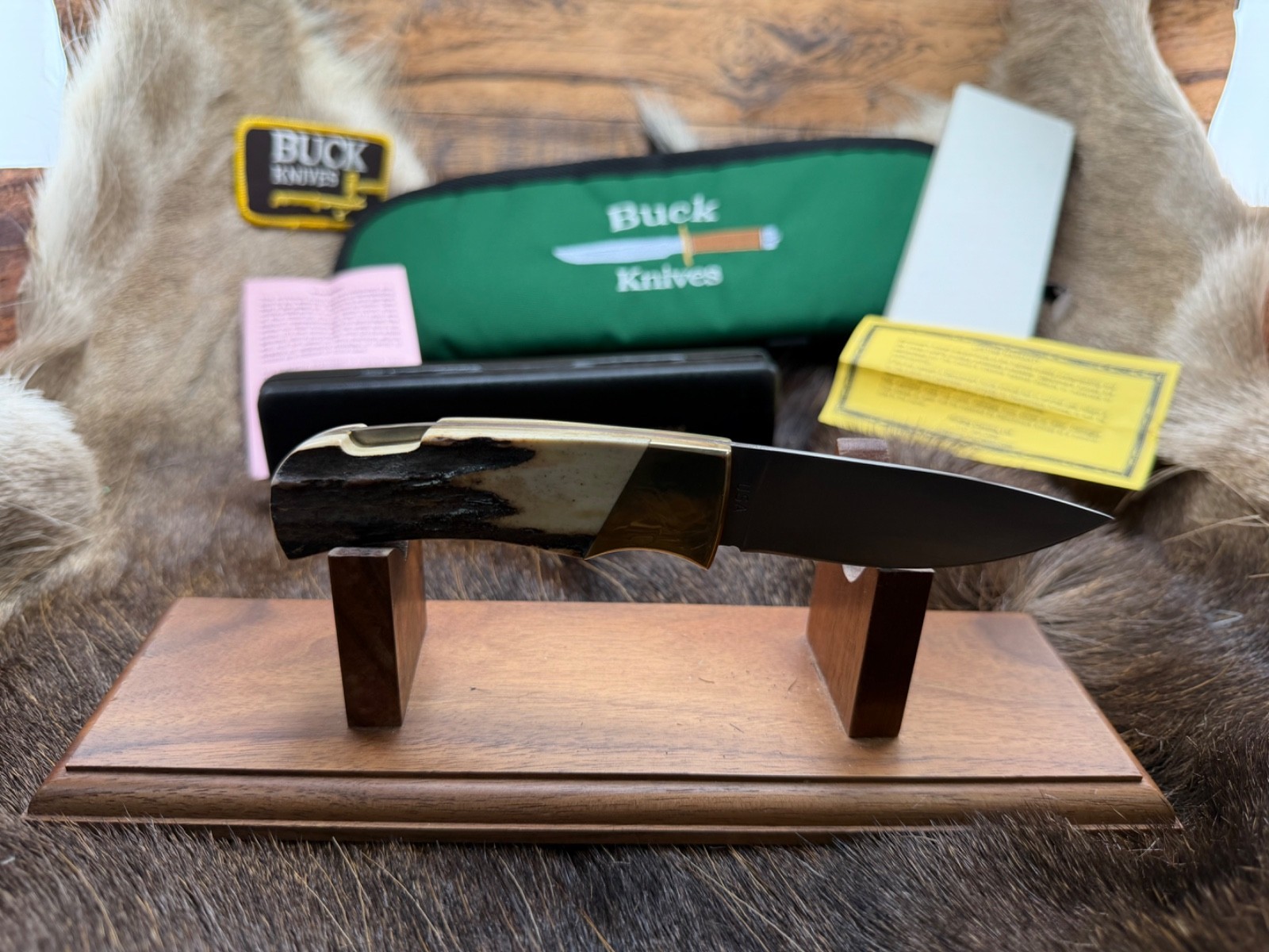 Benchmark Wildlife Forever Knife With Stag Handle Stainless Blade  Mint In Box
