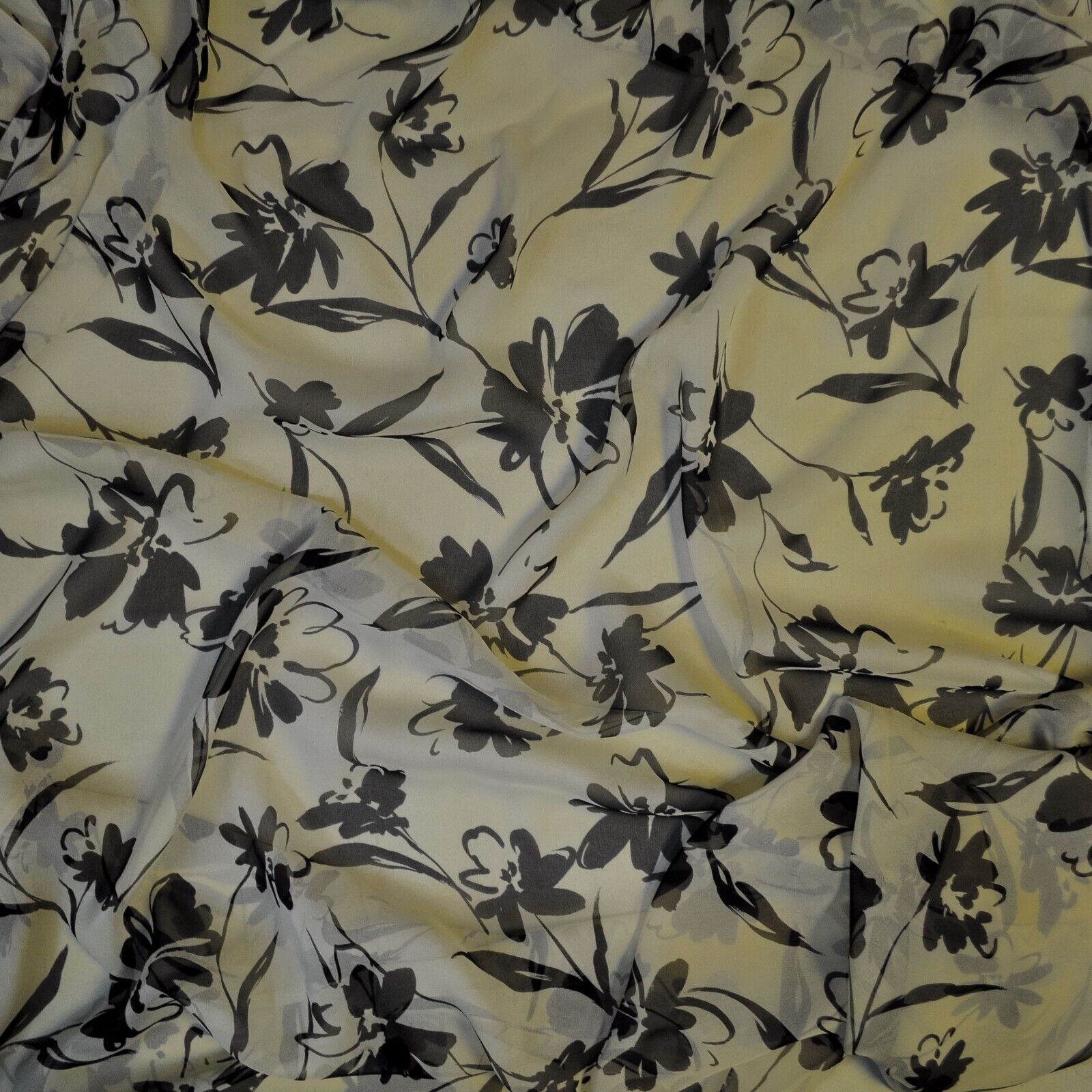 VALENTINO authentic mulberry silk chiffon fabric Floral Graphic Made in Italy