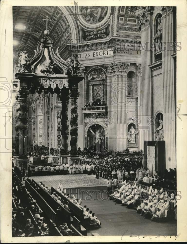 1940 Press Photo Scene during Easter Sunday service at St. Peter\'s Church-Rome