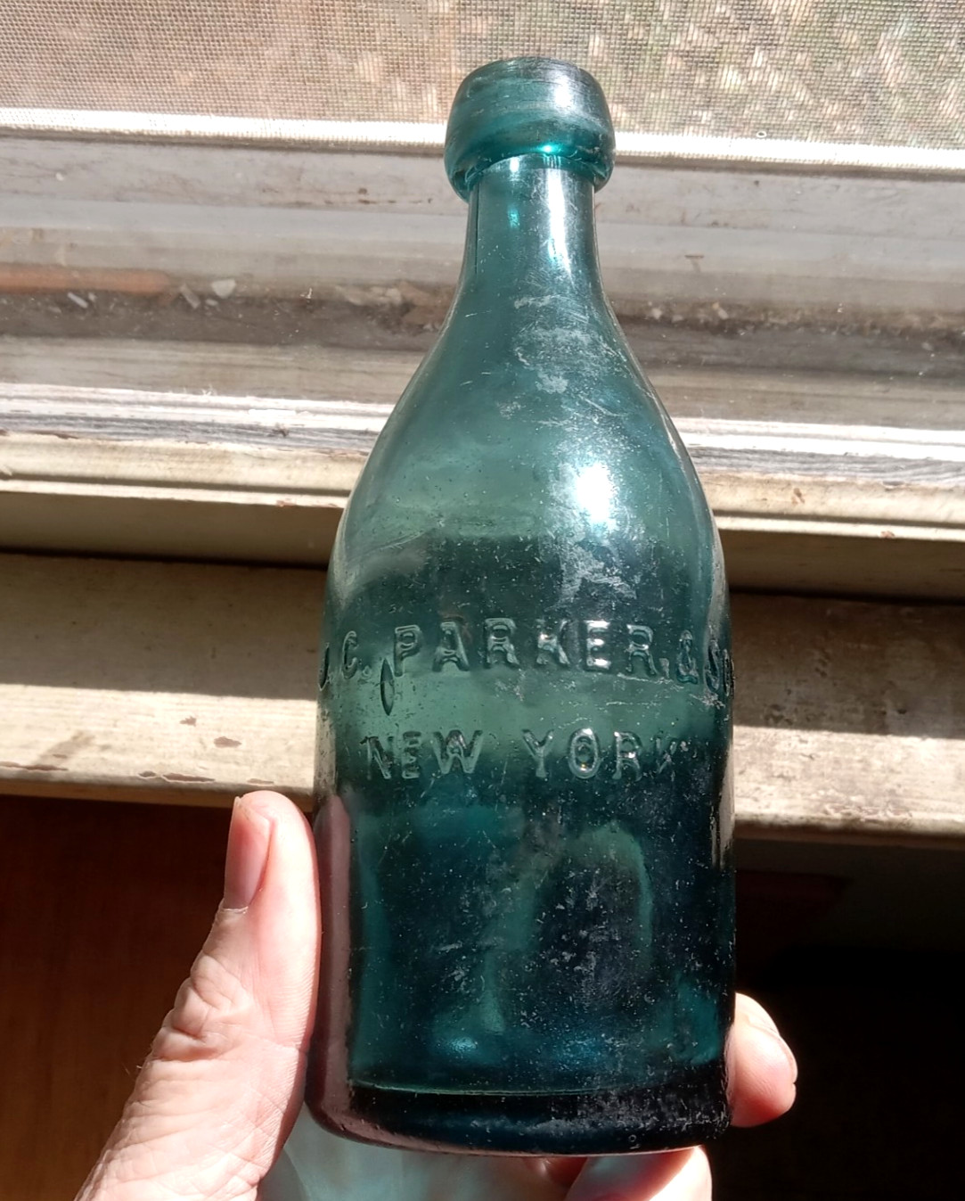 DEEP TEAL BLUE J.C.PARKER & SON NEW YORK 1860s BLOB TOP SQUAT SODA BOTTLE