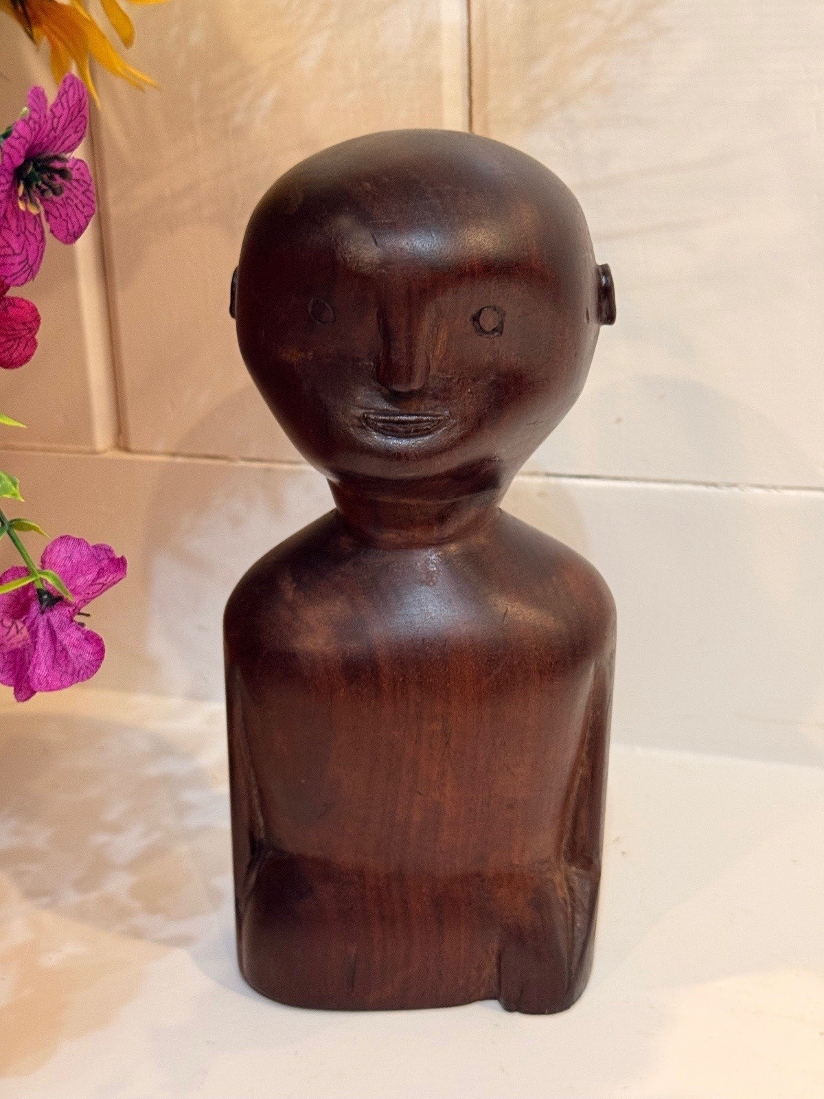 Vintage Hand Carved Wooden Primitive Folk Art Figure (8x4 inches)