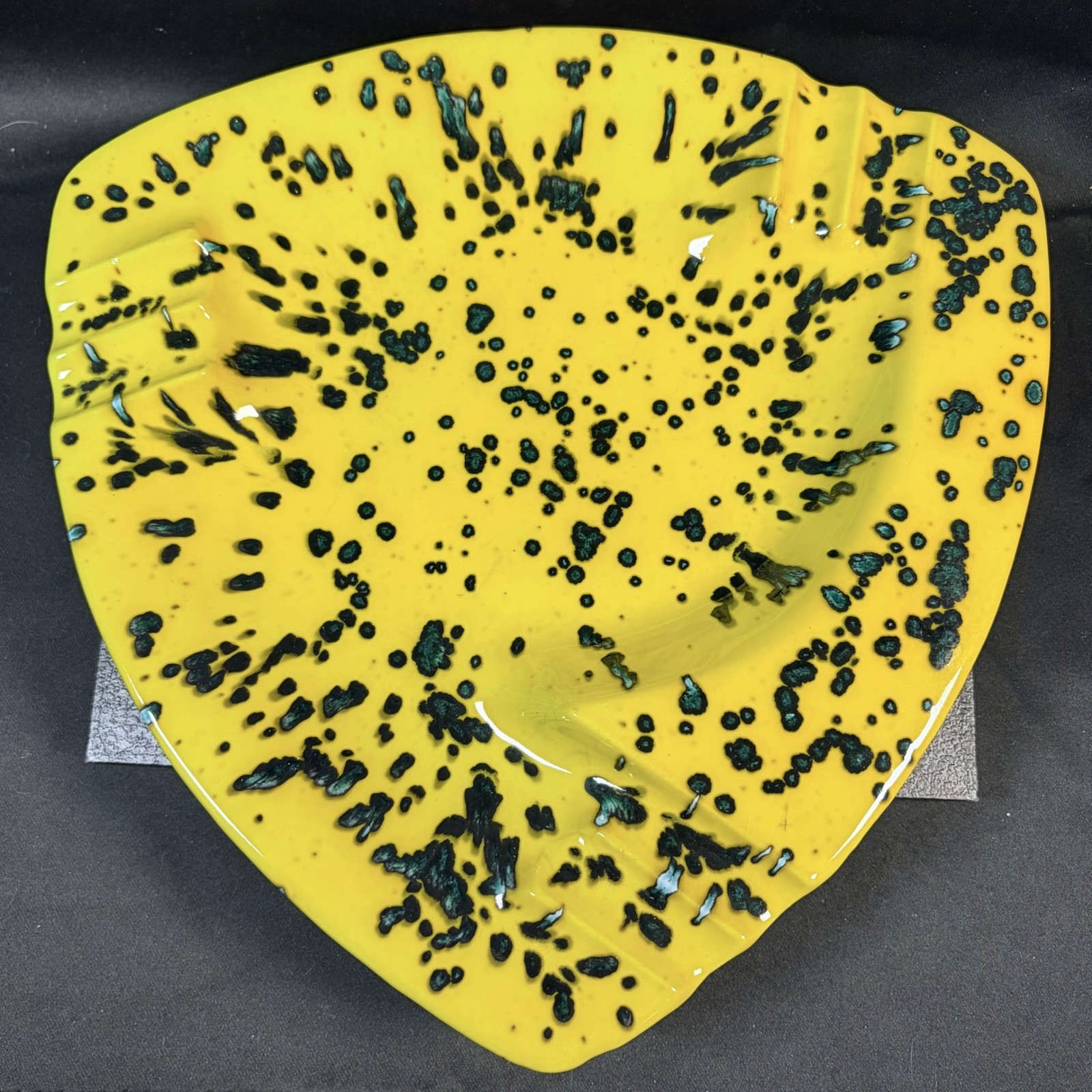 Vintage Ceramic Boomerang Ashtray Yellow Splatter Glaze Mid Century Modern 12.5\