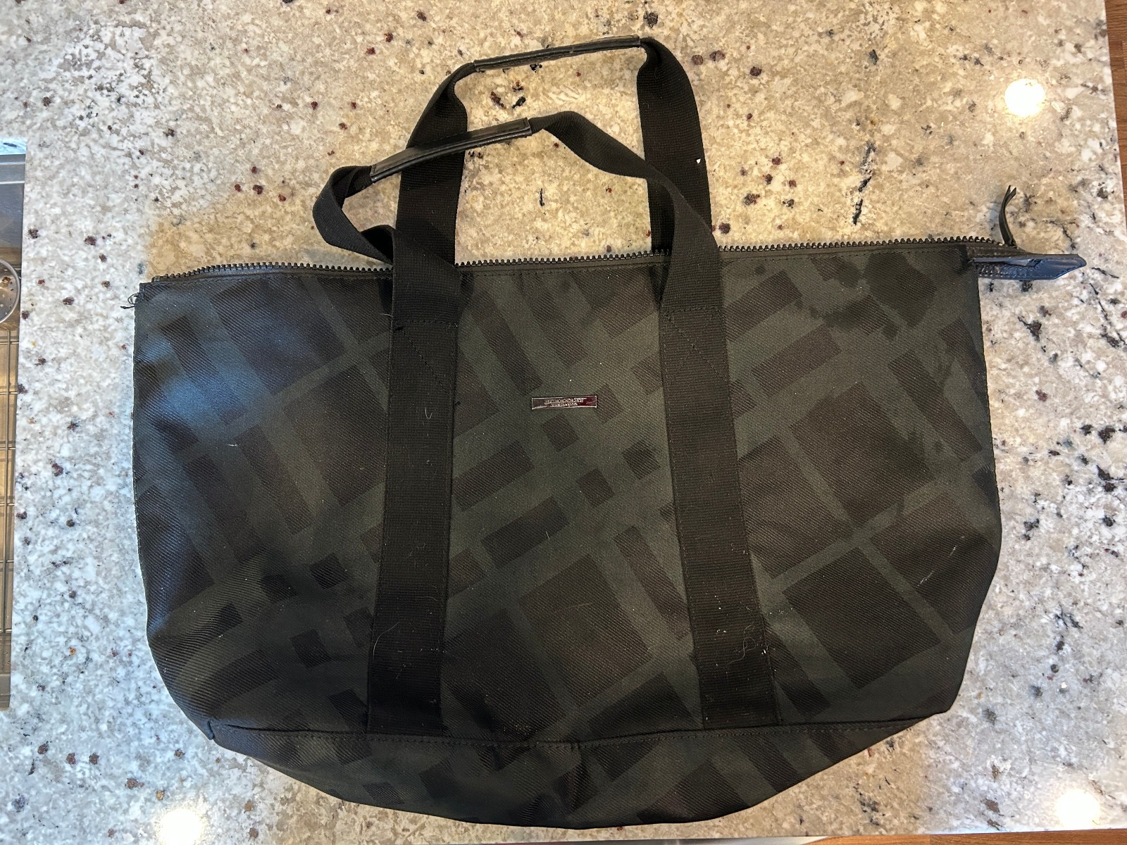 BURBERRY Large Travel Checked Tote Bag - Black - 14