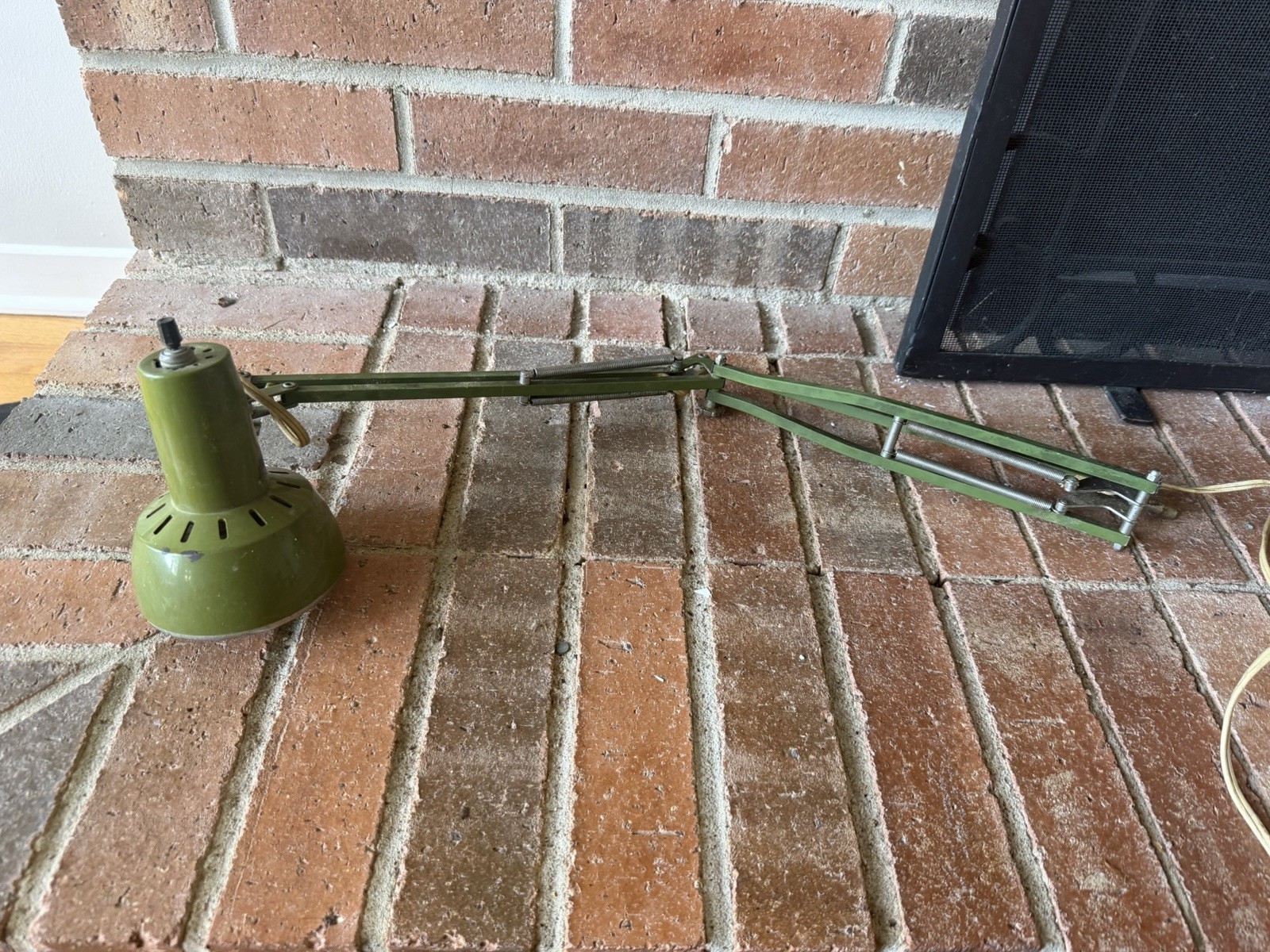Vintage Industrial Articulating Machine Lamp Green Swing Arm Desk Light