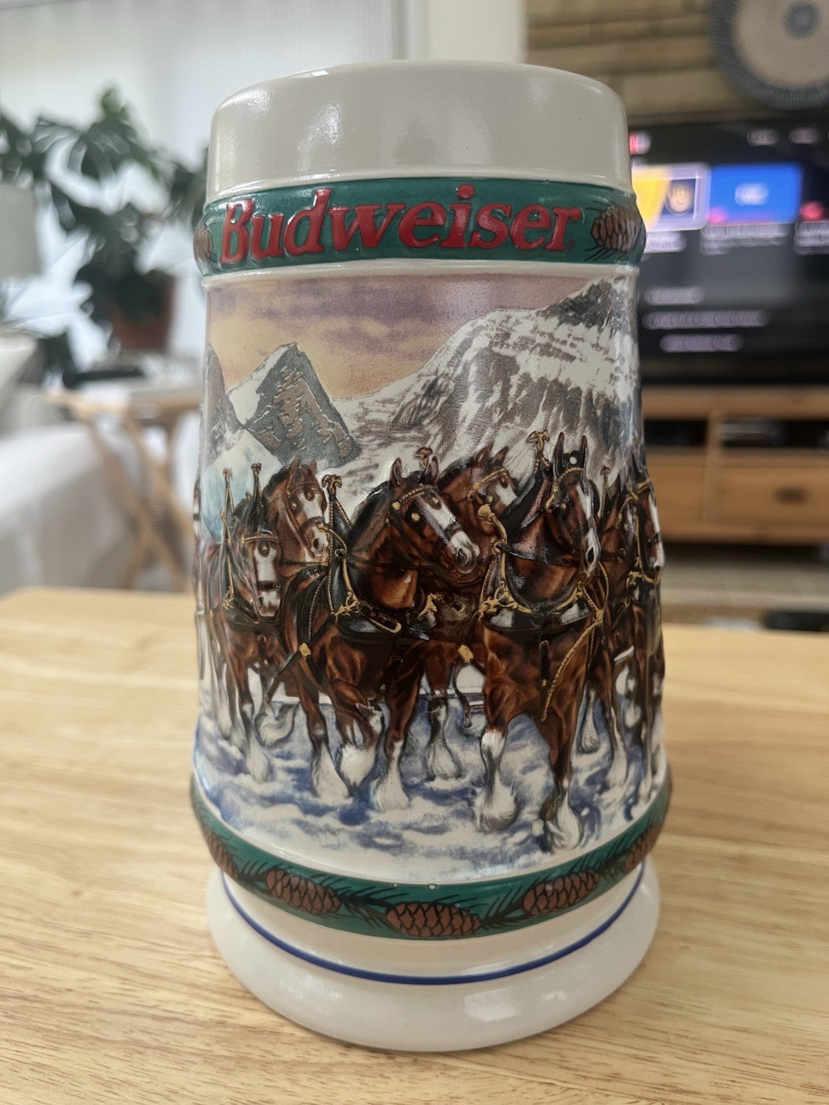 Budweiser 1993 Holiday Stein Collection Special Delivery Breweriana Stein