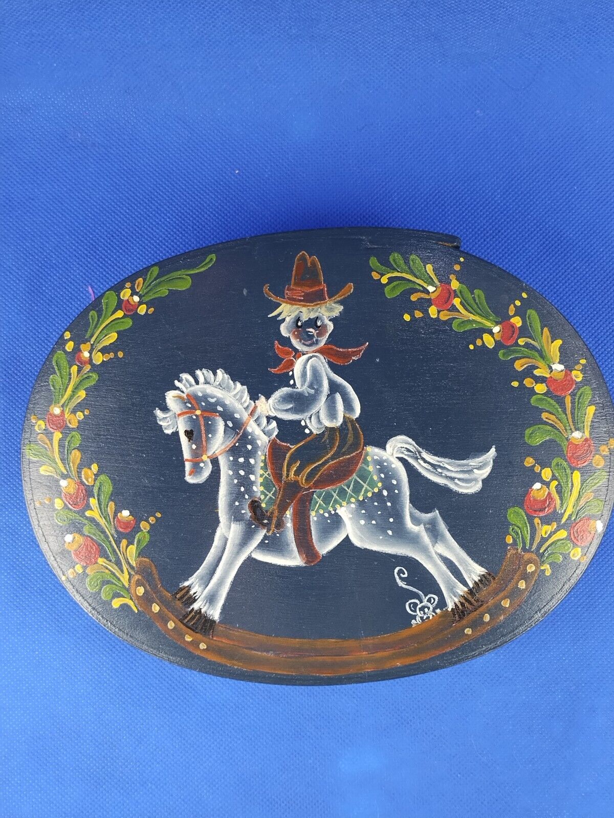 Vintage Hand Painted Oval Wooden Small Shaker Box Folk Art CowBoy On Horse