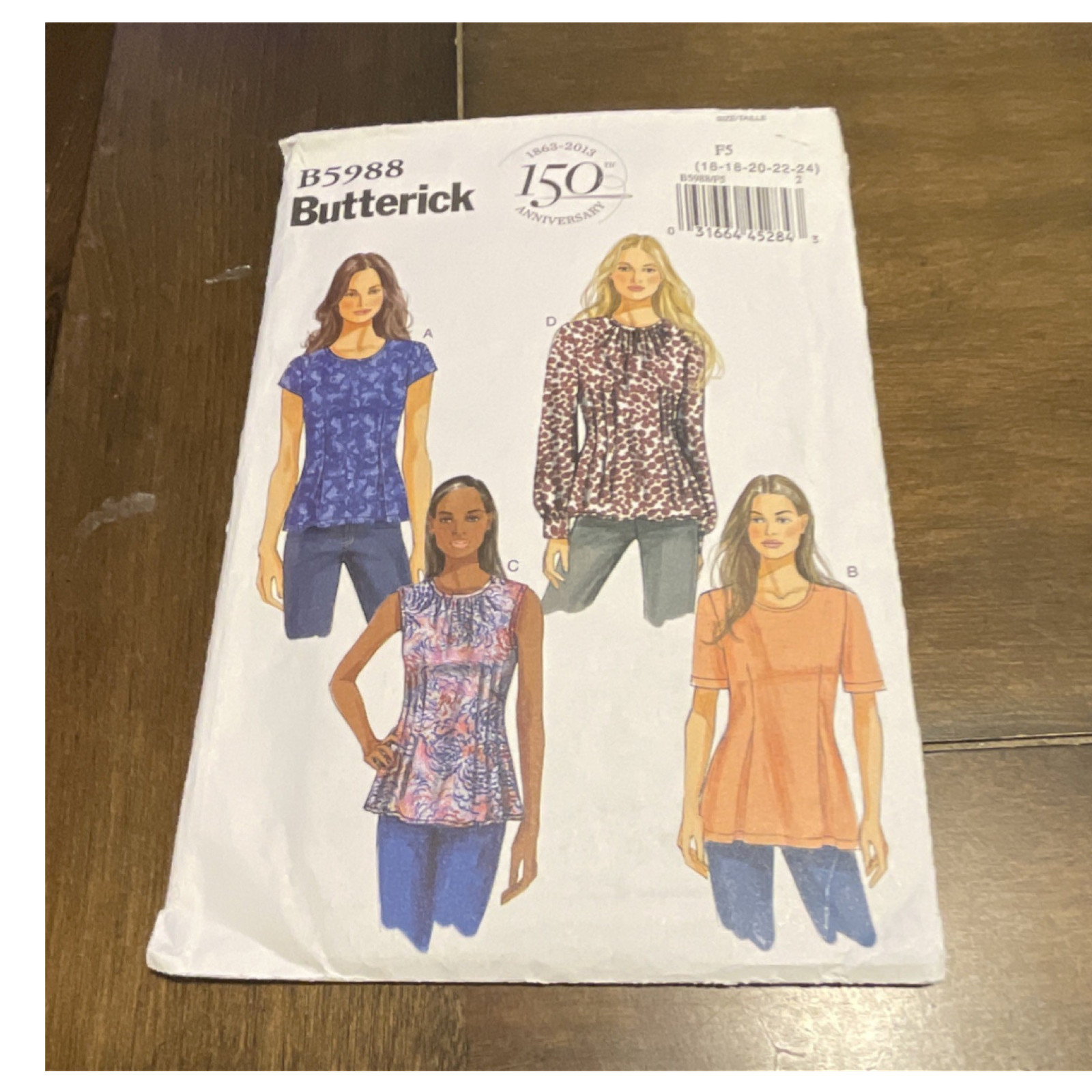 Butterick B5988 Women's Sportswear Top Contemporary Original Sewing Pattern