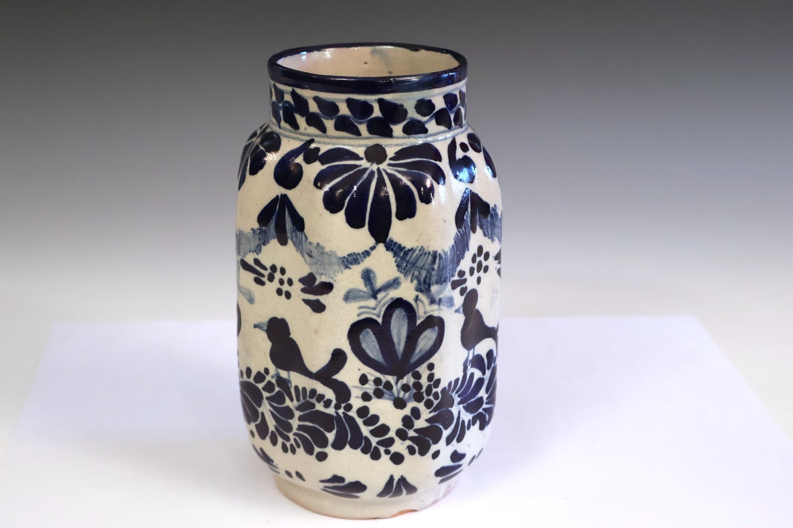 Old Talavera La Corona Mexican Pottery Vintage Blue & White Vase 8\