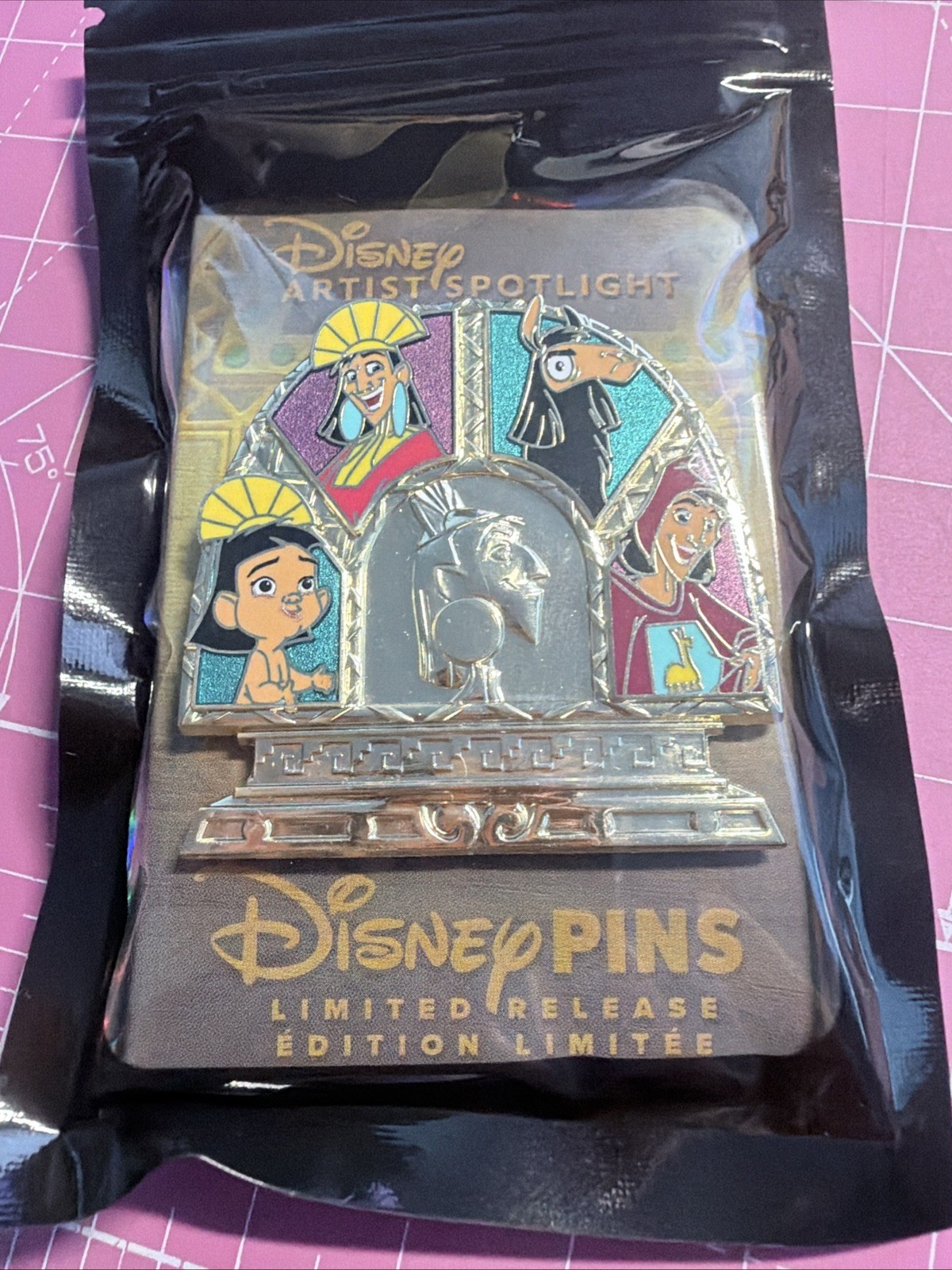Disney Emperors New Groove Kuzco Artist Spotlight Pin New LR Pin