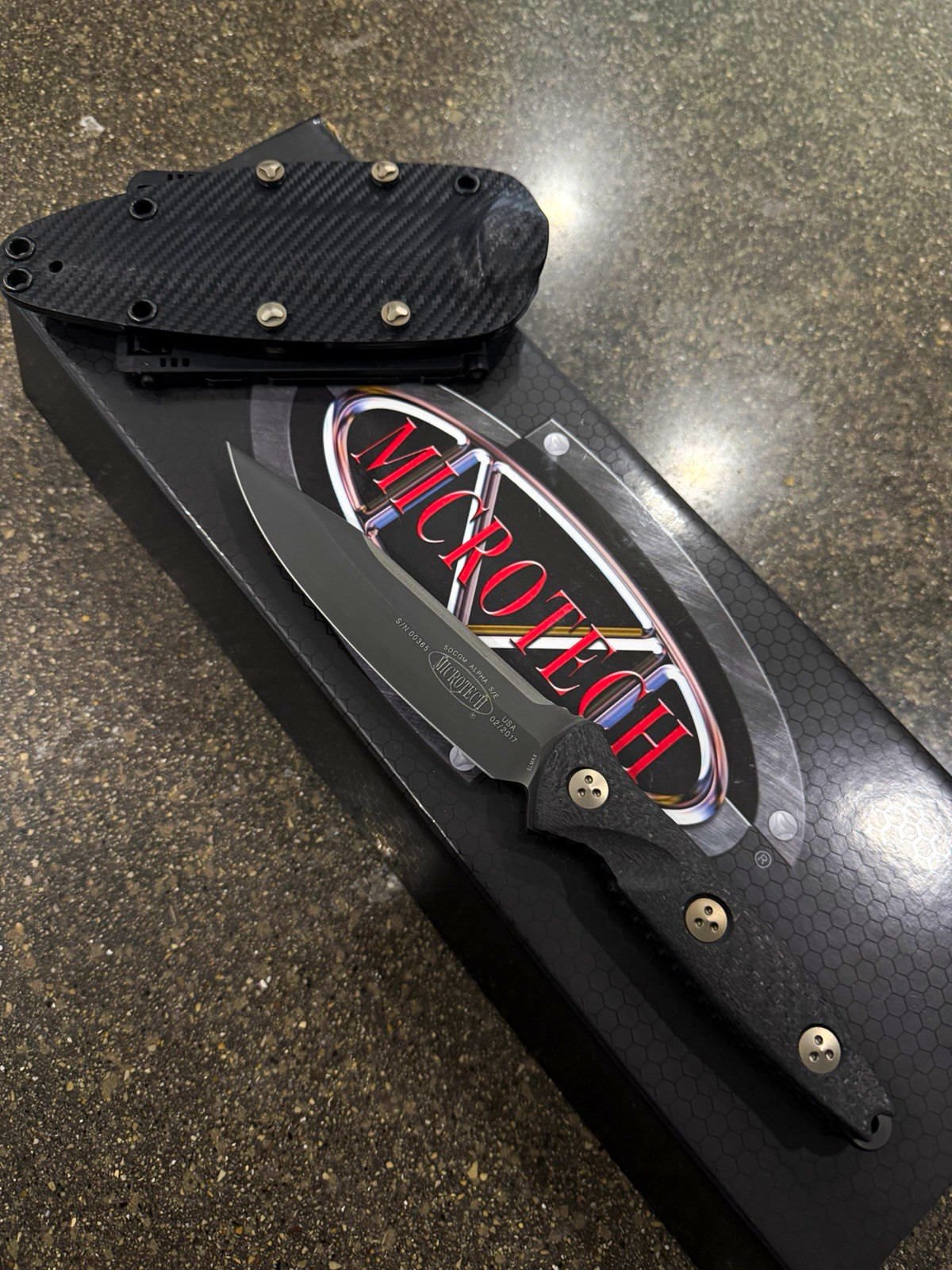 Microtech Socom Alpha Tactical Fixed Blade CF Handle 2017 Black Microtech Socom Alpha Tactical Fixed Blade CF Handle 2017 Black