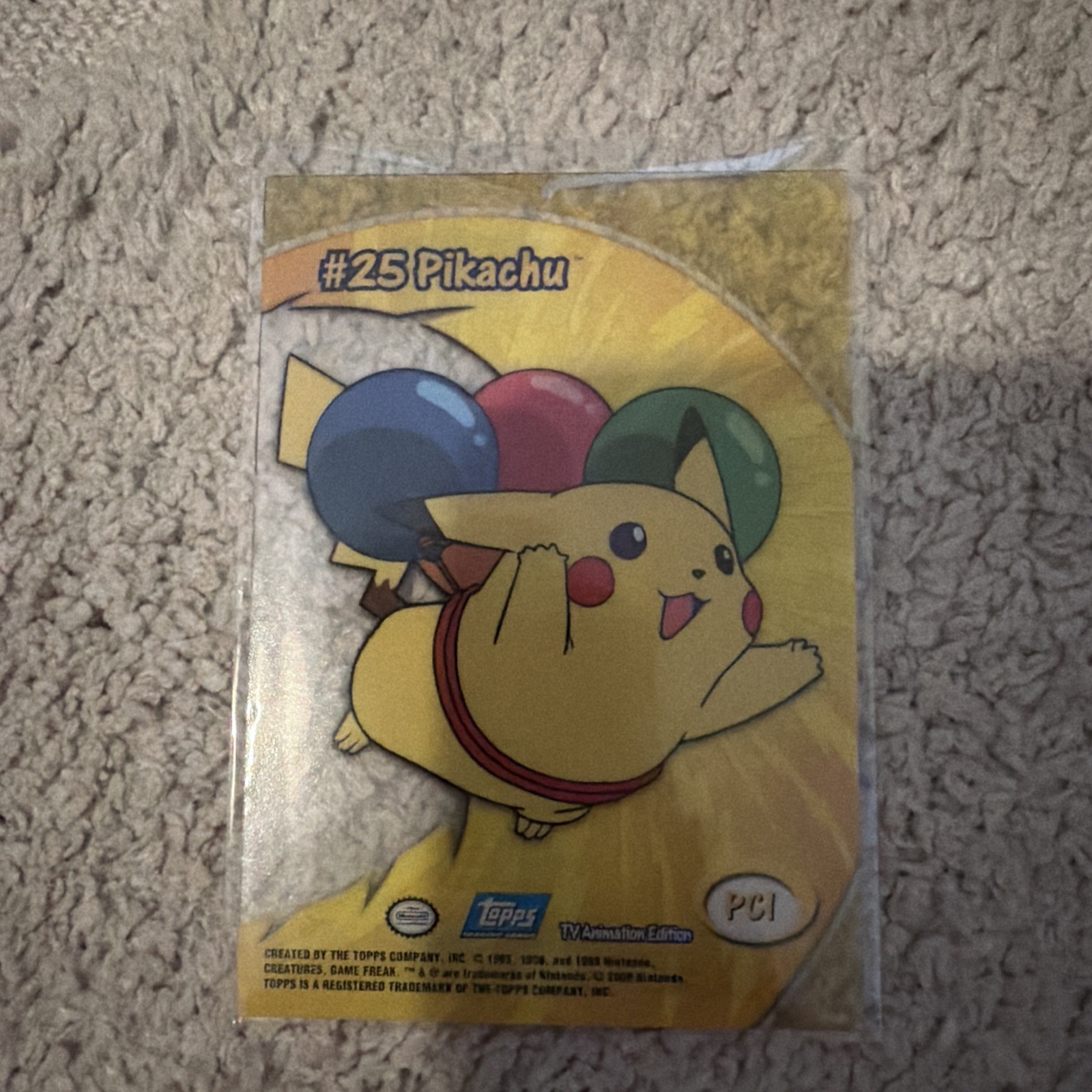 Pikachu #25 TOPPS  2000 Collectible Clear  Card Series 1 RARE Mint Condition 