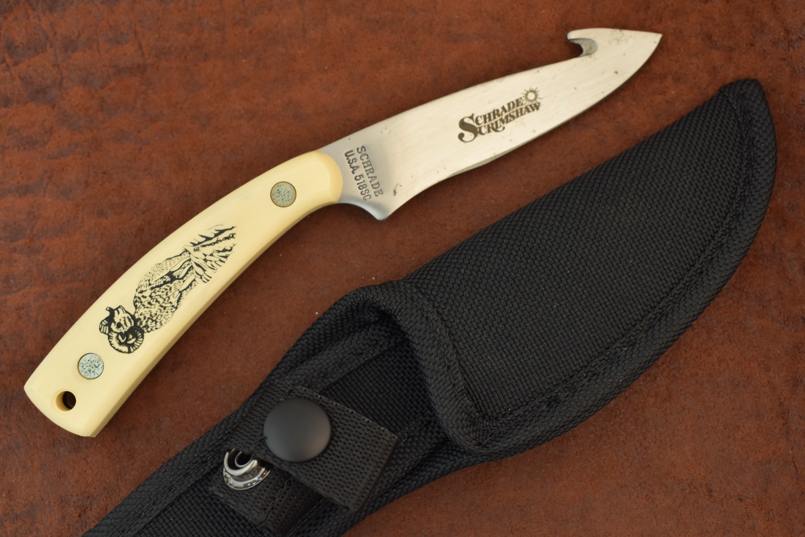 SCHRADE MADE IN USA SCRIMSHAW FIXED BLADE SHARP FINGER HUNTING KNIFE (32889)