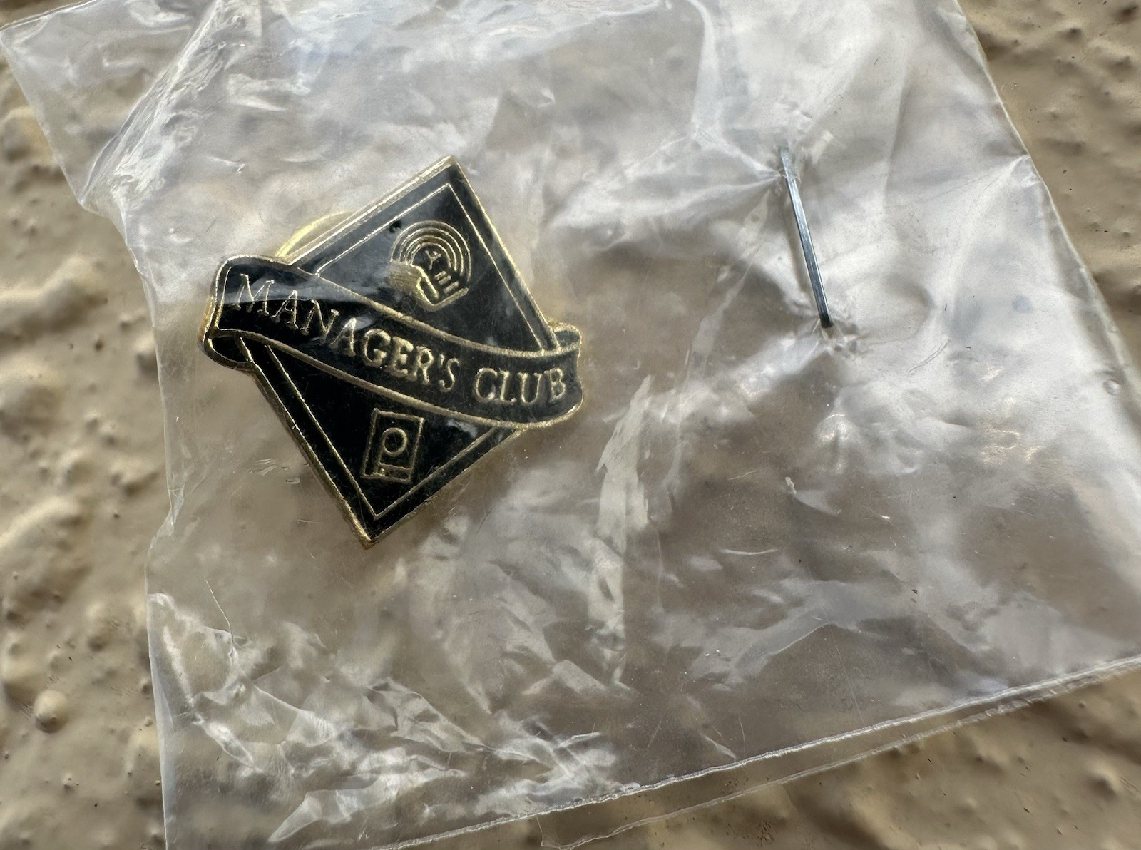 Publix Manager’s Club United Way Lapel Pin NEW SEALED