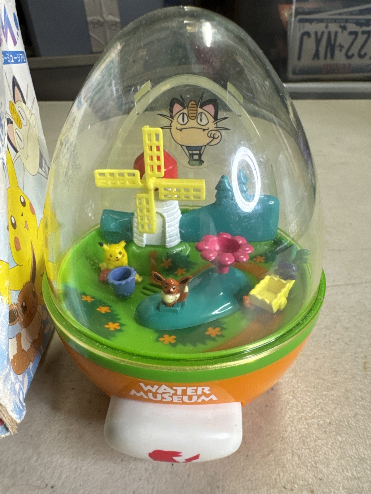 RARE VINTAGE Pokemon 1997 TOMY Water Museum Pocket Monster Pikachu Eevee W BOX