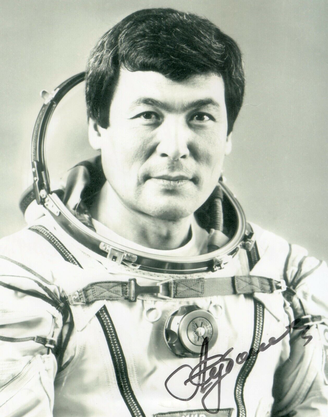 8x10 Original Autographed Photo of Kazakh Cosmonaut Toktar Aubakirov 