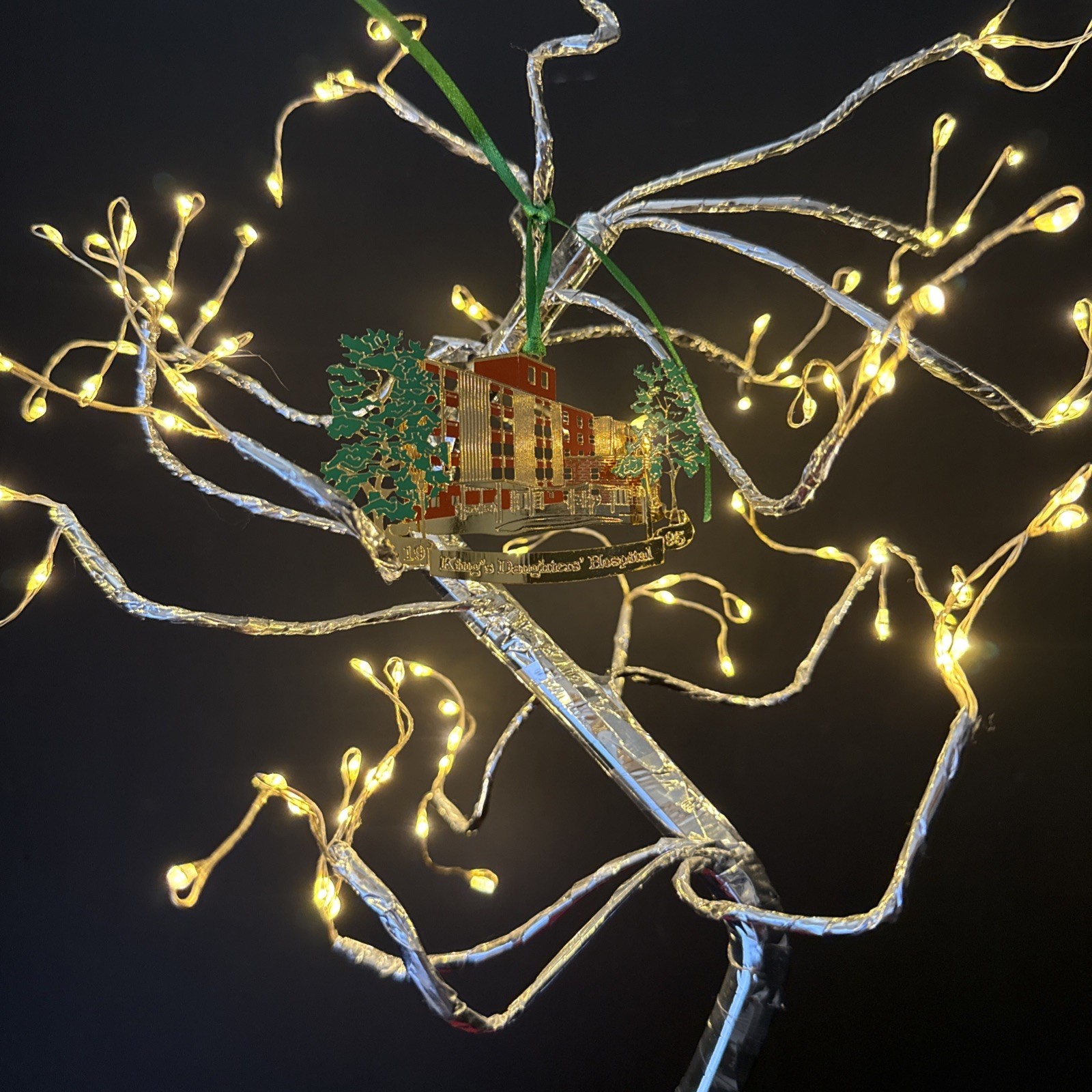 King\'s Daughters\' Hospital 1995 Issue Christmas Ornament Vintage Collectible
