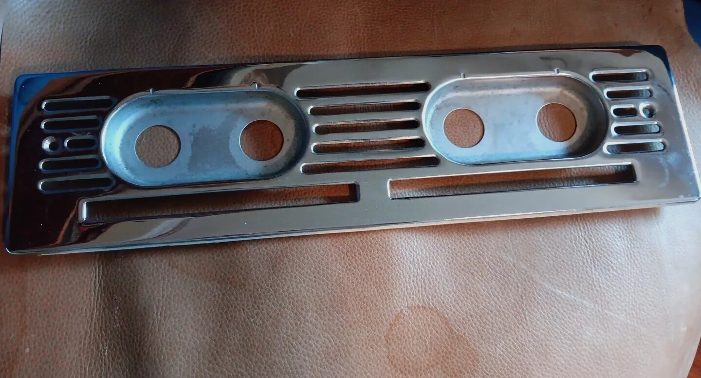 Vintage circa 1960 Wedgewood Holly Stove/Rangetop Burner Chrome Panel