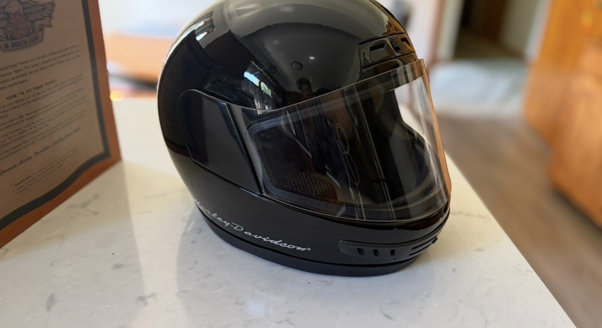 Vintage 80’s Custom , Harley Davidson XL Helmet, brand new  ￼