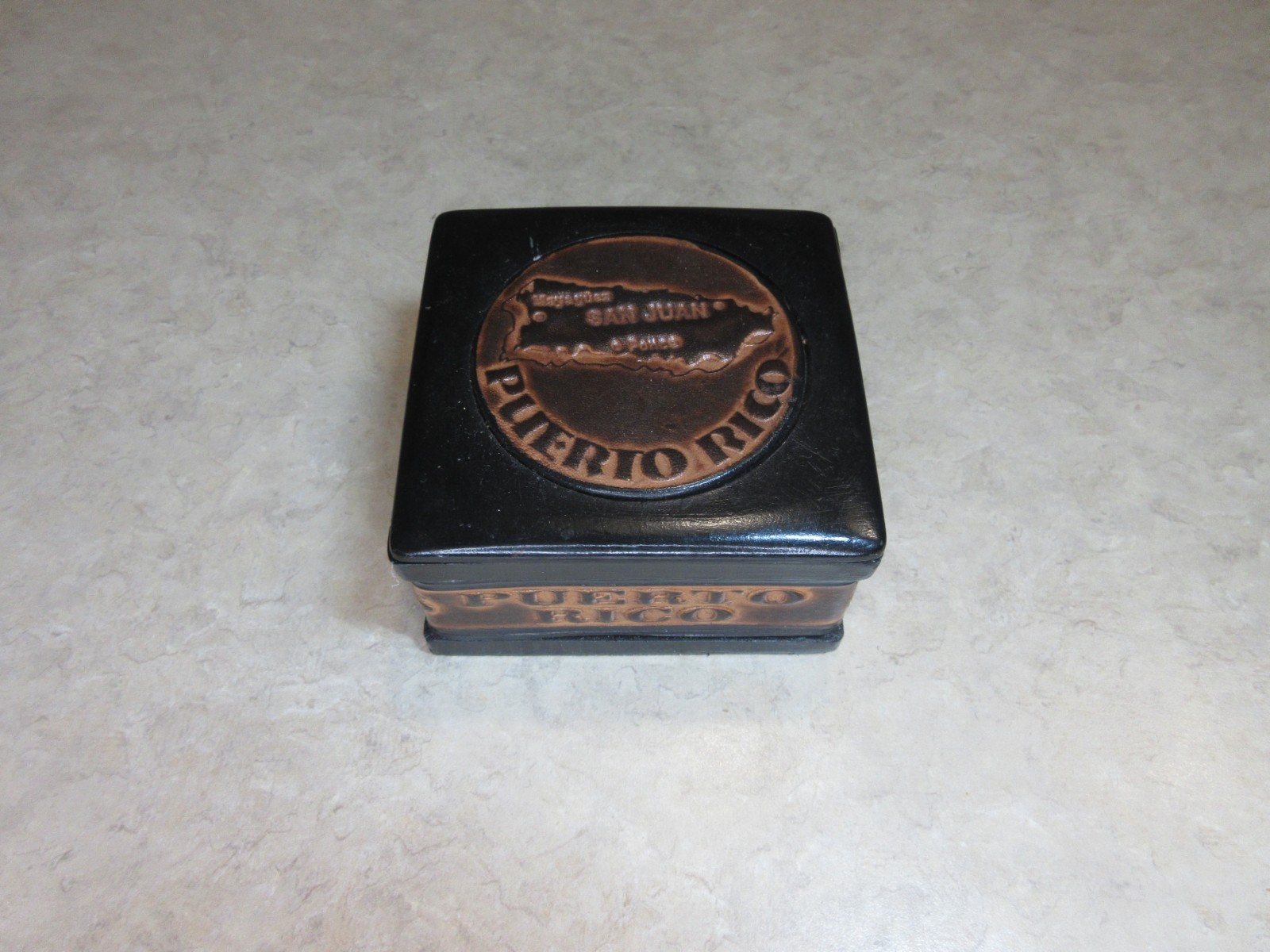 Puerto Rico Trinket Box.  3.5 x 3.5 x 2.0 inches