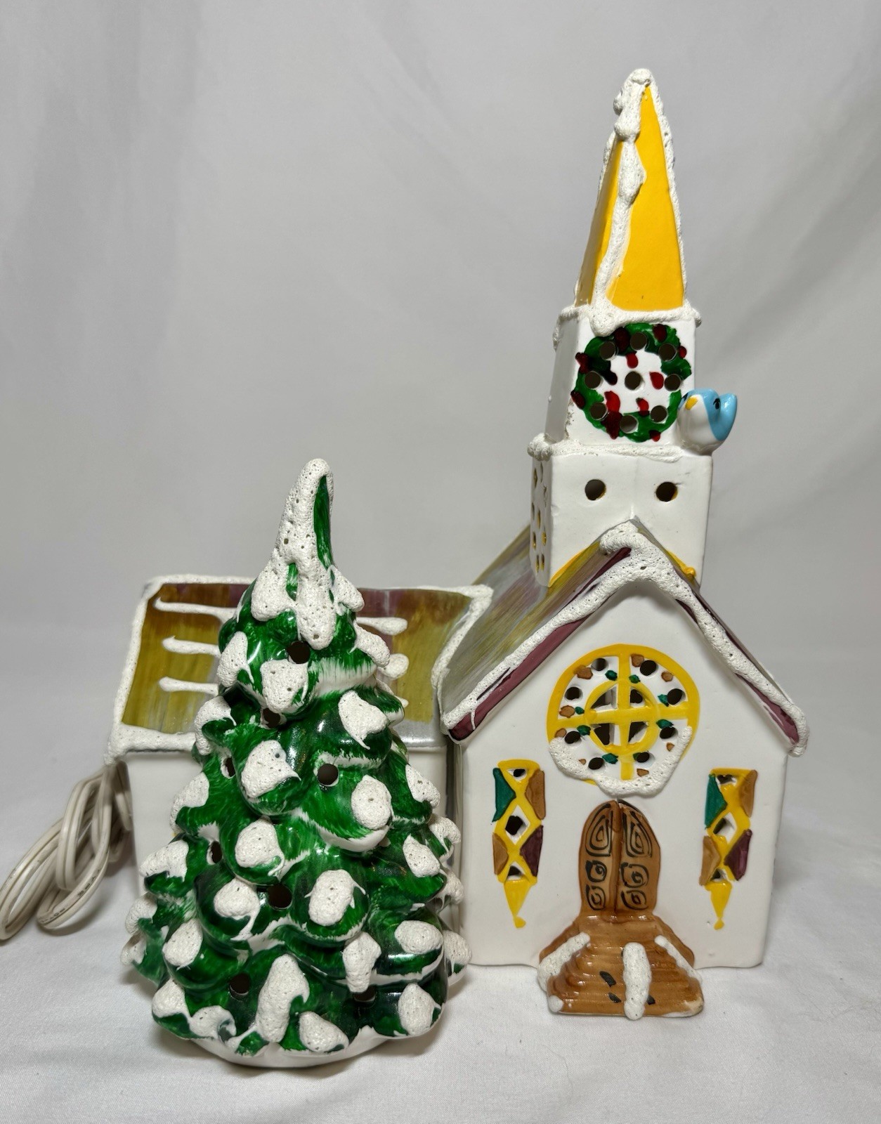 Vintage 1976 Department 56 Original Snow Village Steepled Church Lighted #50054