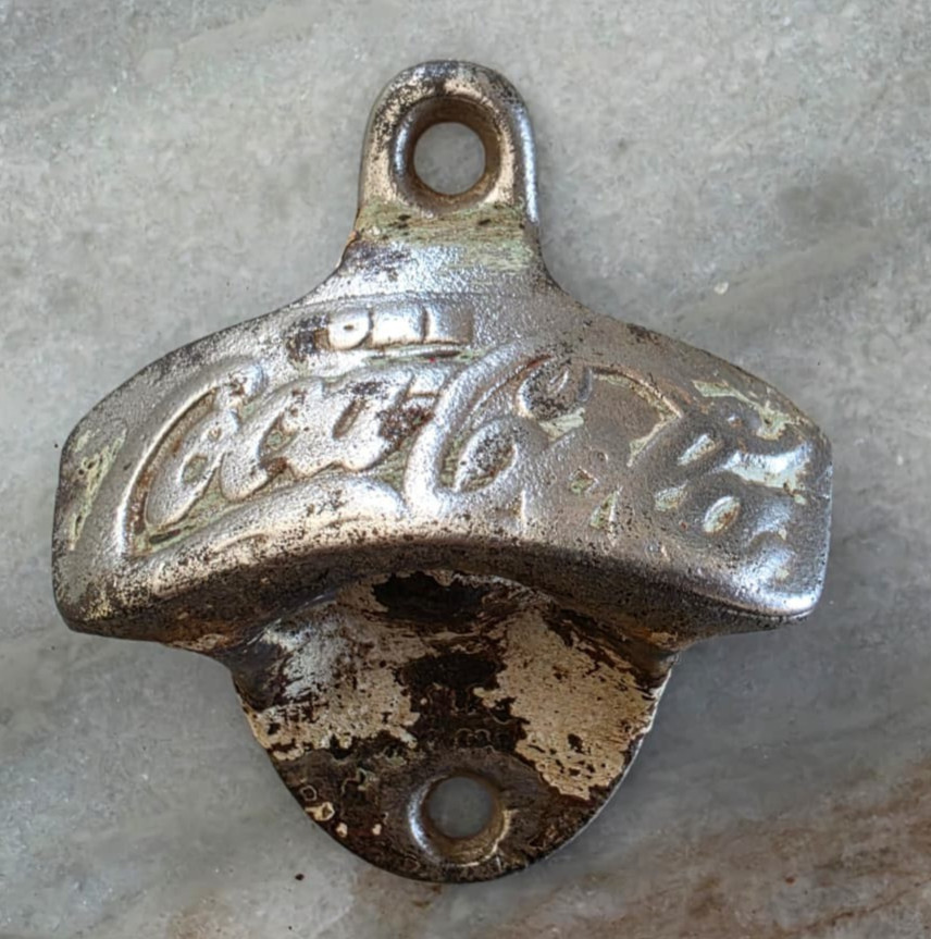 VINTAGE CAST TOME METAL COCA COLA BOTTLE OPENER - STARR X - USA 1940’s SPANISH