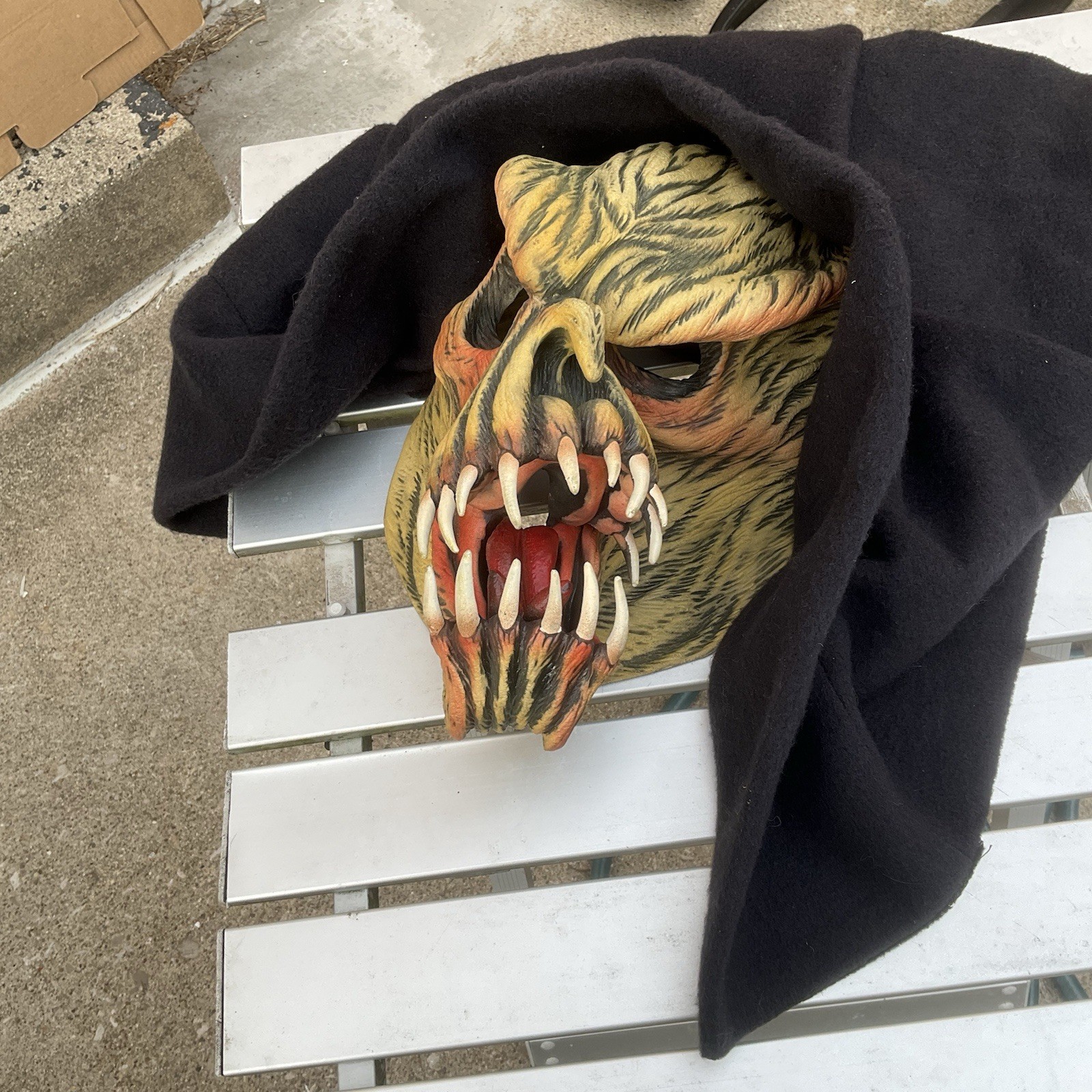 Vtg 1999 Be Something Studios FANG FACE Mask Made In USA Halloween Horror Y2K Vtg 1999 Be Something Studios FANG FACE Mask Made In USA Halloween Horror Y2K