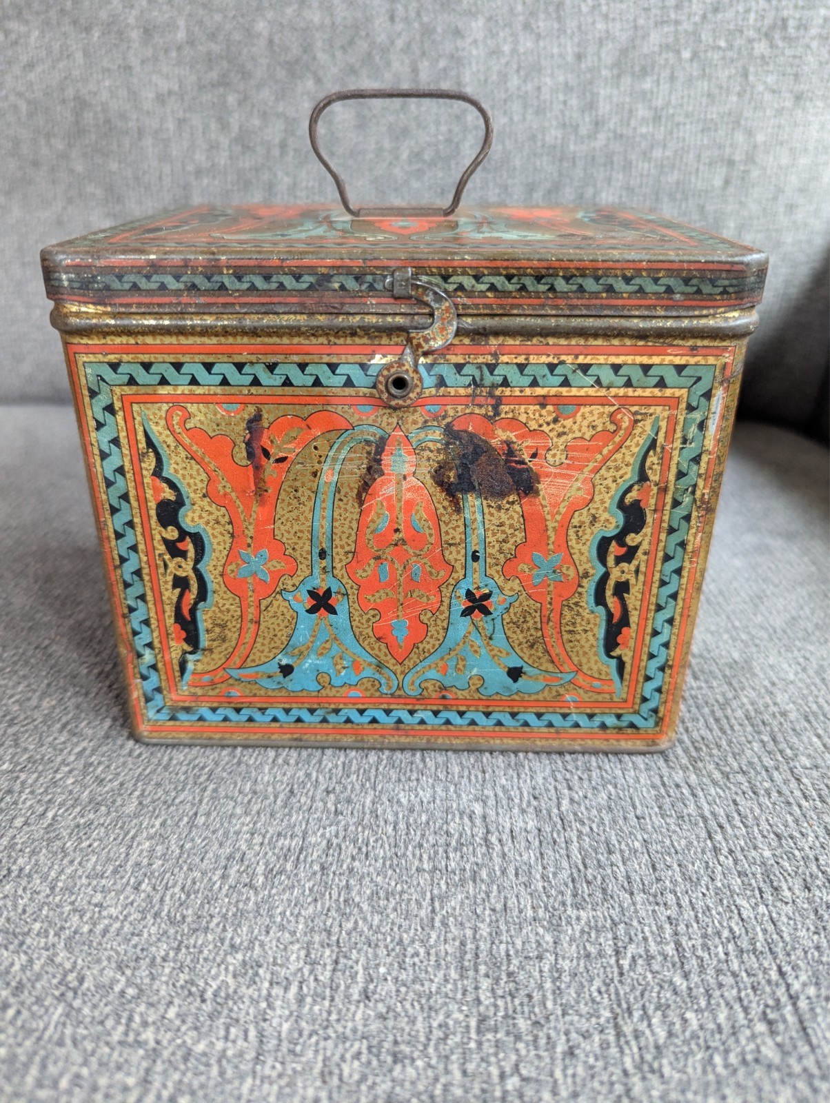 Antique 1910s Nabisco Uneeda Biscuit Tin Persian Rug Design Box Handle Latch Vtg