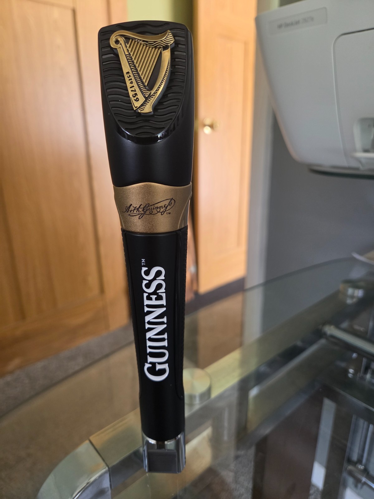 GUINNESS BEER TAP HANDLE GOLD ACCENTS  NICE NEW IN THE BOX. ☘️  ☘️☘️☘️☘️