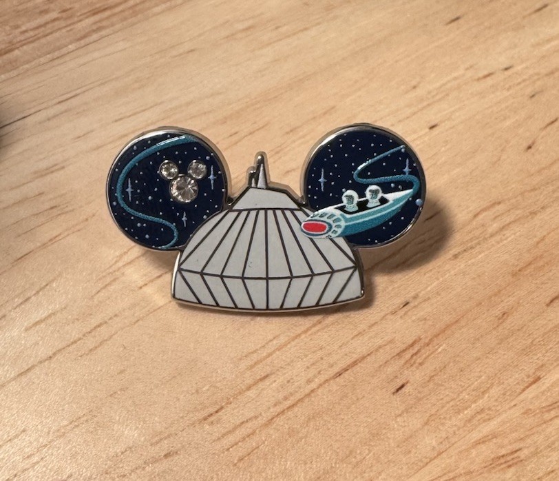 DLR 2026 NEW Wave B Hidden Mickey Space Mountain Super Chaser Pin Disneyland