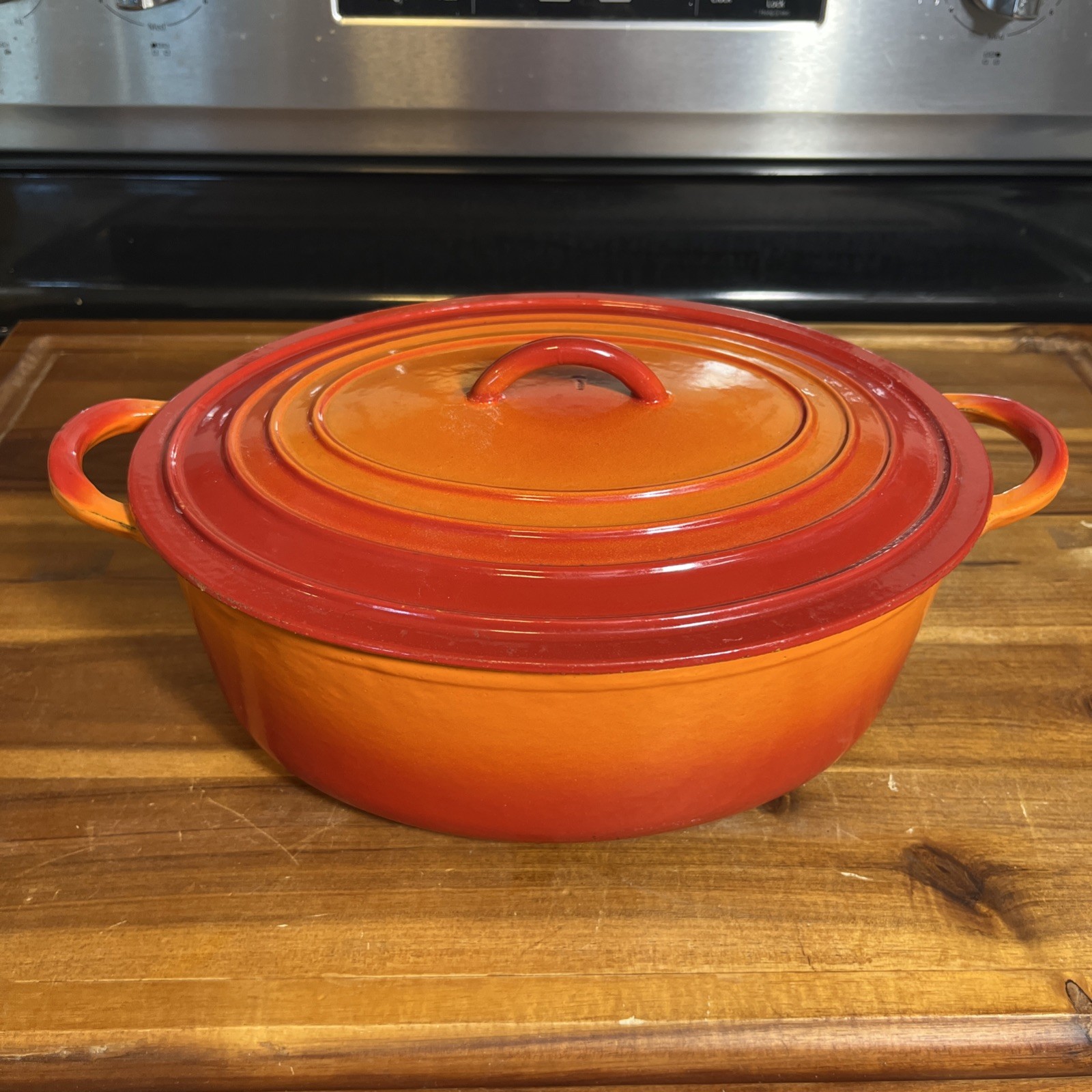 Vintage Early Descoware No. 8.. Flame Dutch Oven Belgium Great Shape