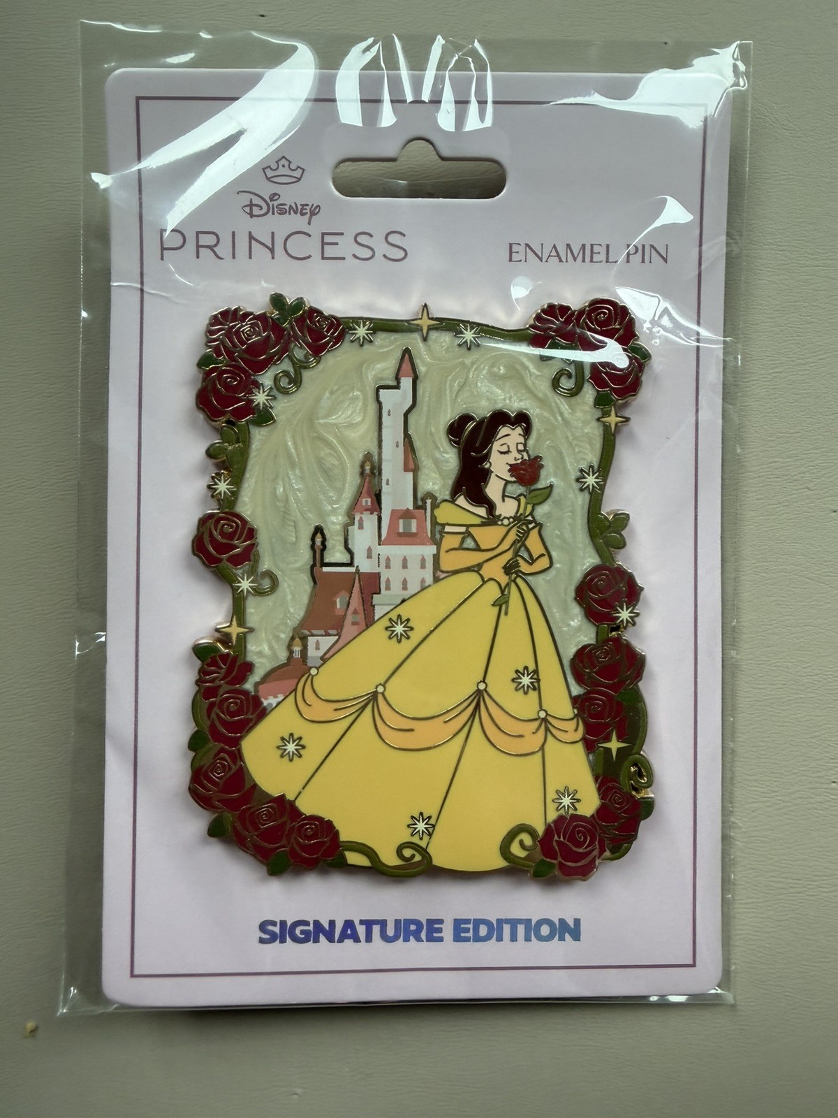 PALM Disney Beauty and the Beast Belle A Castle of Dreams Jumbo Pin LE1000