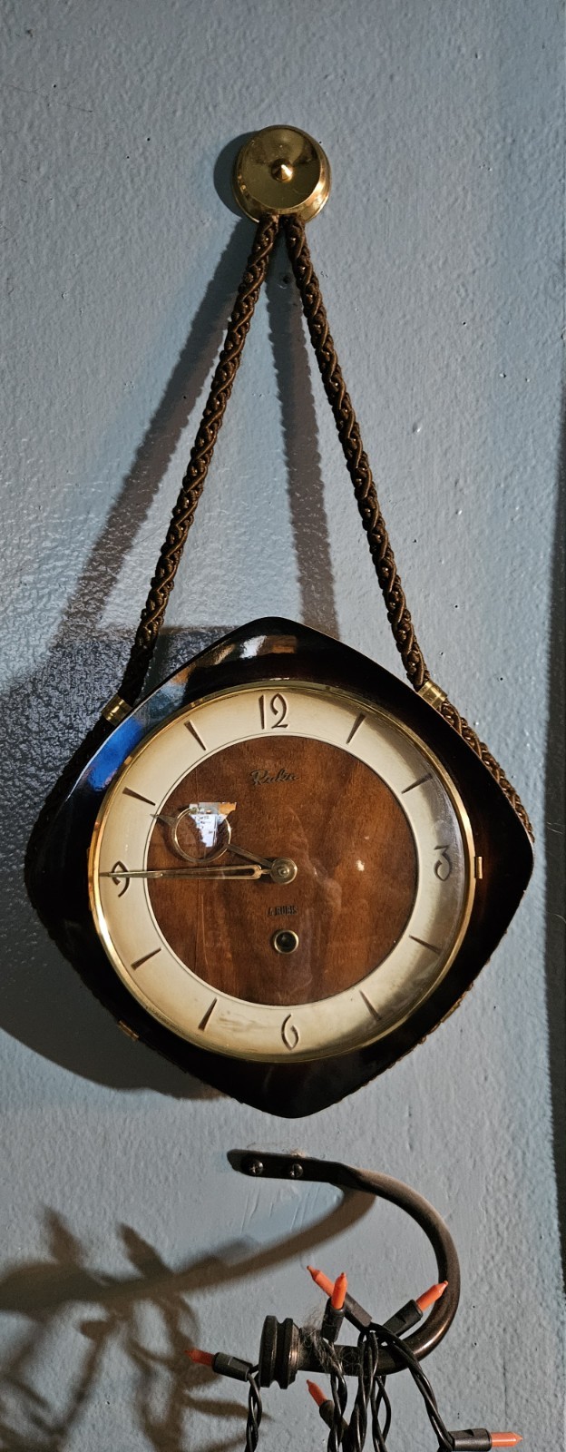 VTG 40s-50s Umf Ruka Hanging Wall Clock W Key 4 Jeweled Mechanical Movement...